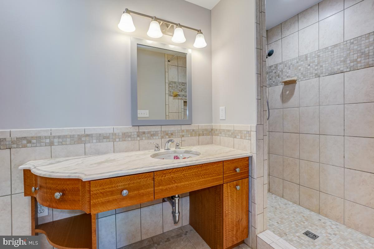 WATERFORD - Residential