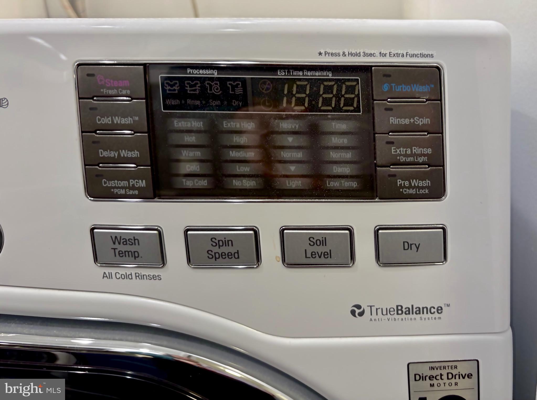 PINES CONDO 01 - Residential