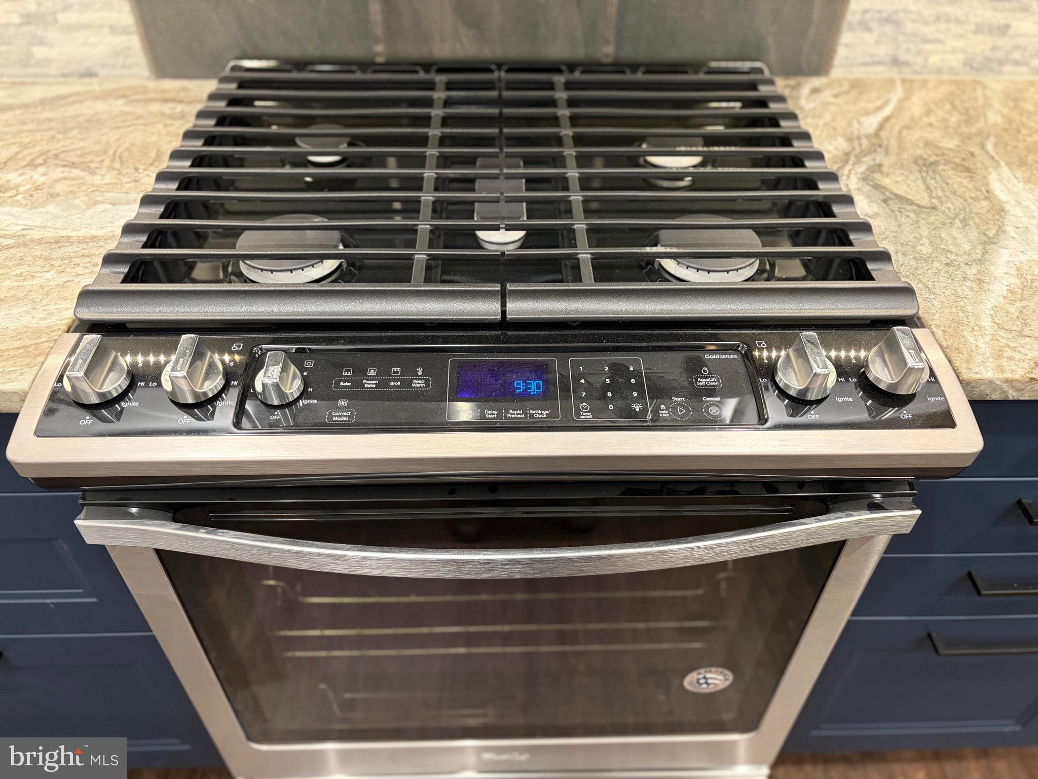 PINES CONDO 01 - Residential