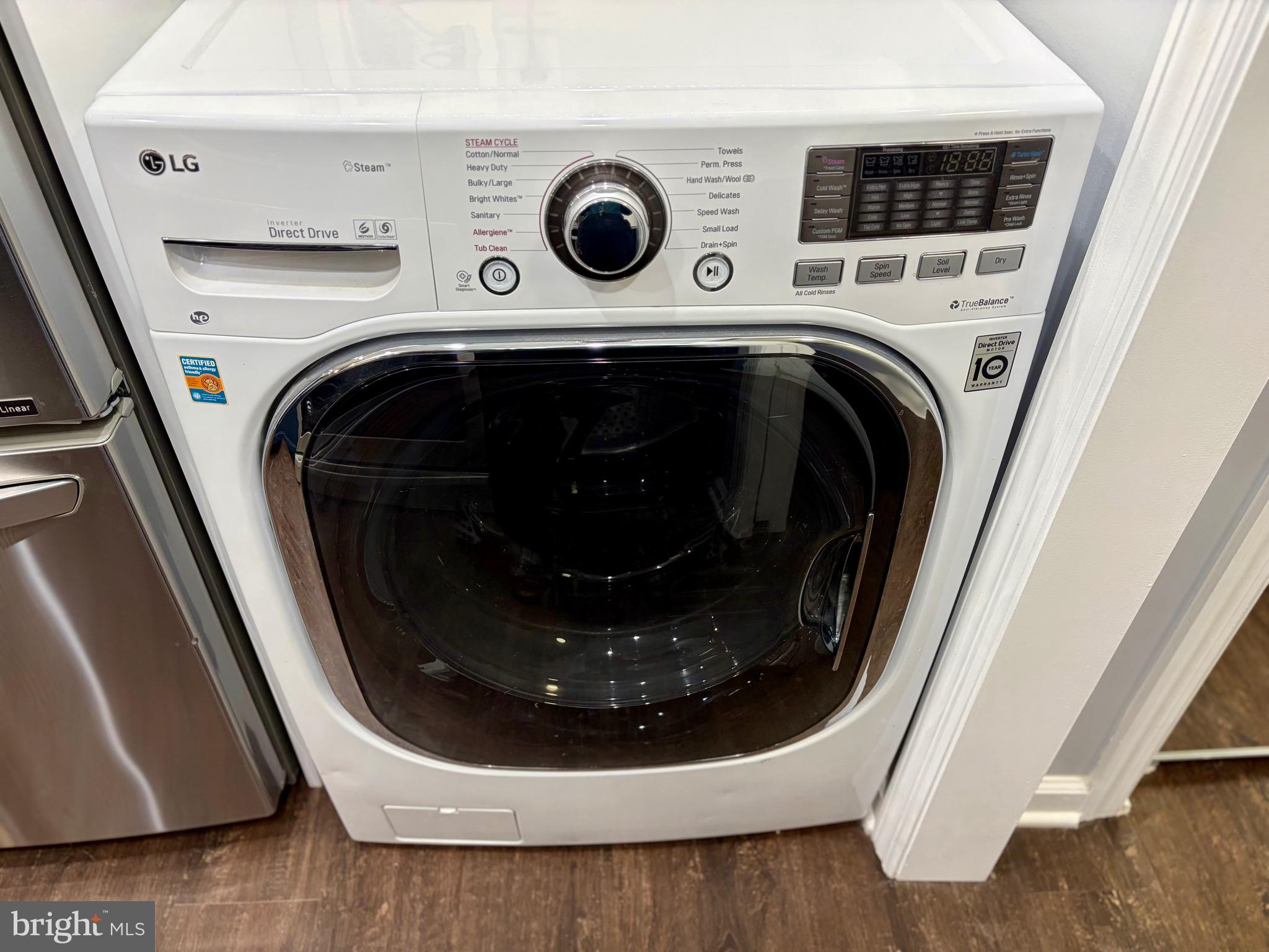 PINES CONDO 01 - Residential