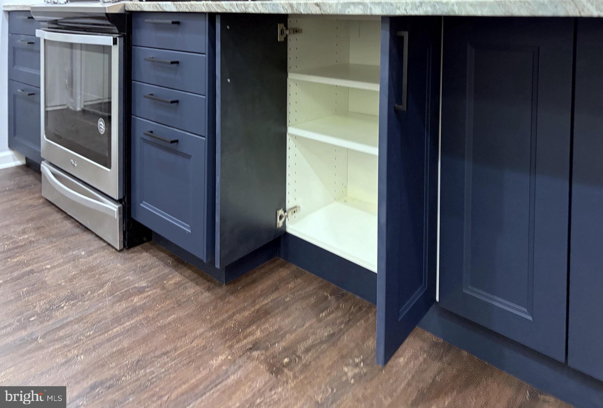 PINES CONDO 01 - Residential