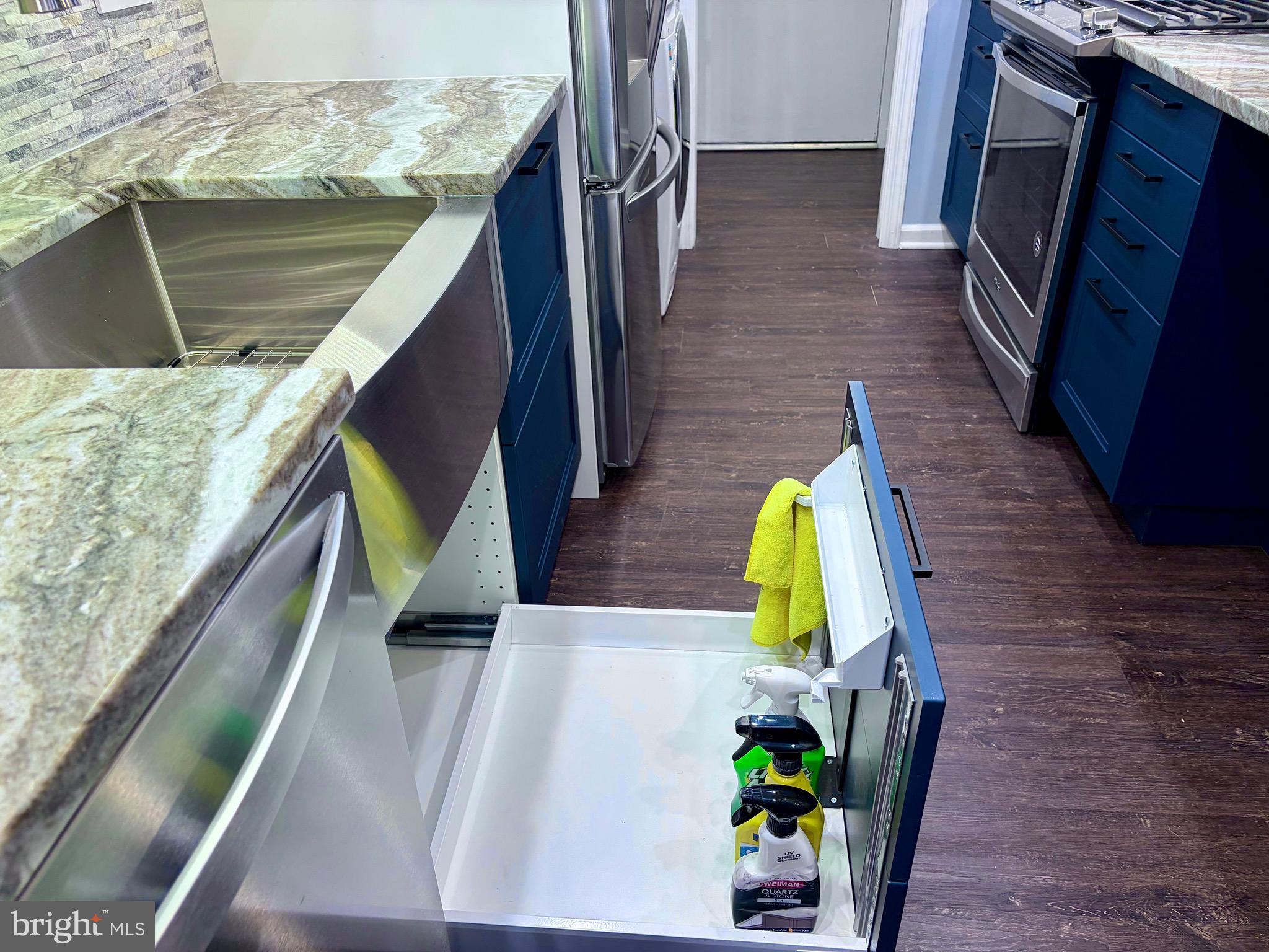 PINES CONDO 01 - Residential