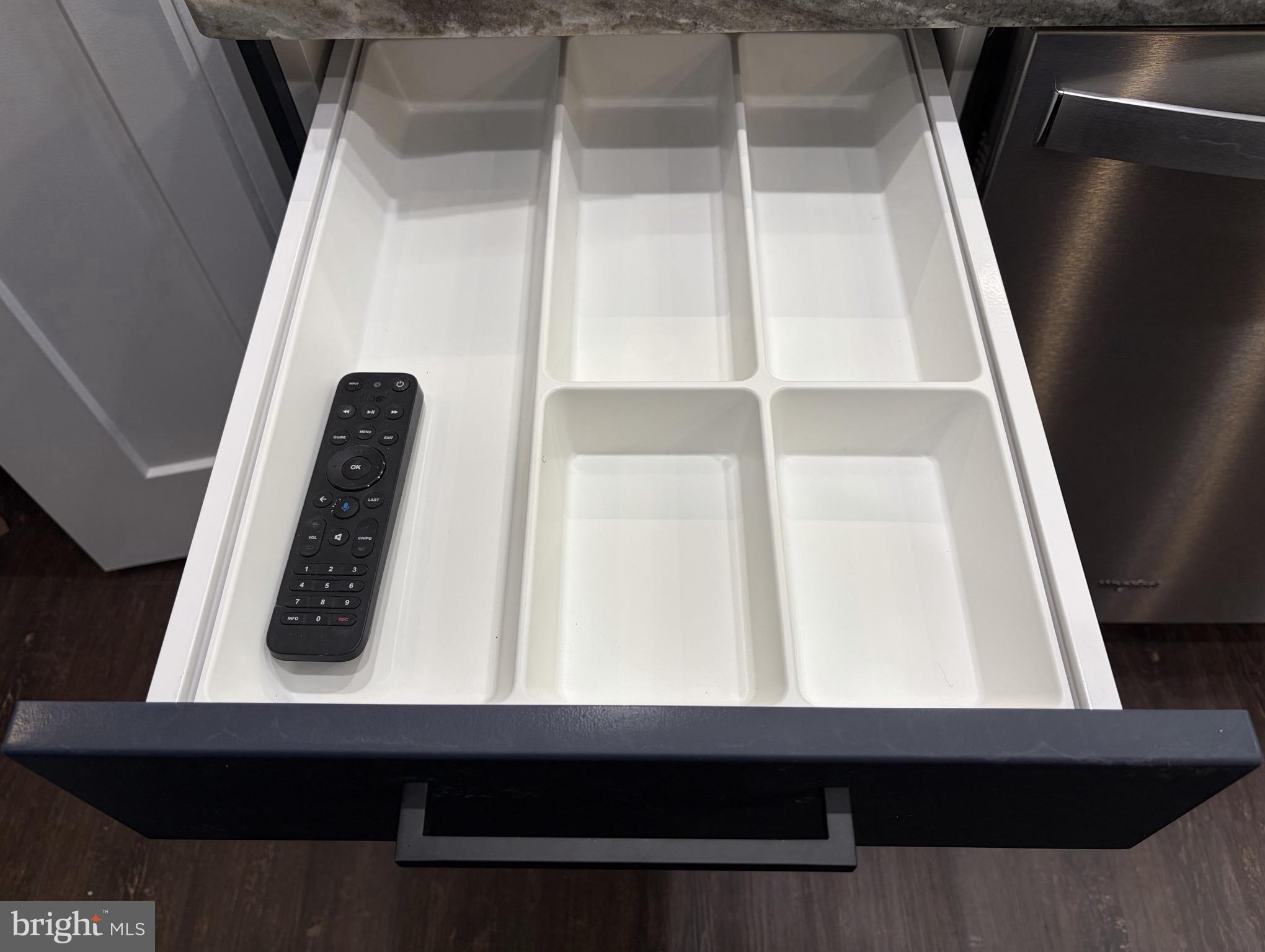 PINES CONDO 01 - Residential