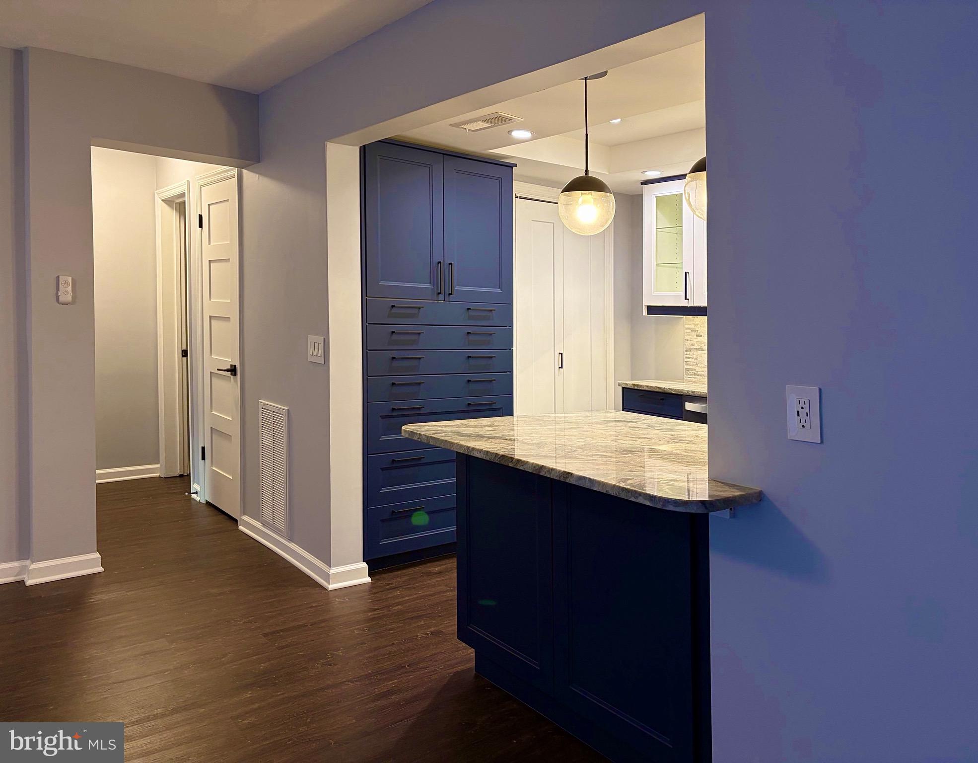 PINES CONDO 01 - Residential