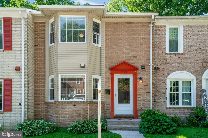 Start your Summer off right by moving into this great home on the shores of Huntsman Lake! Its a picture perfect neighborhood with easy commuting and shopping/dining options extremely close.  You'll appreciate the nature views and access to the Lake! Then, there is the fabulous home in mint condition and fabulously updated! Freshly Painted, New Carpeting on the Upper and Lower Levels and Maintenance Free LVP on the Main Level.  Amply sized bedrooms and great Living Spaces throughout. Sip your morning coffee in the big bay window in the kitchen.  Dine Al Fresco under the Tree Canopy out back. Snuggle up next the the fireplace downstairs  with your favorite book. Conveniently work from home! So many options for easy, comfortable living here!