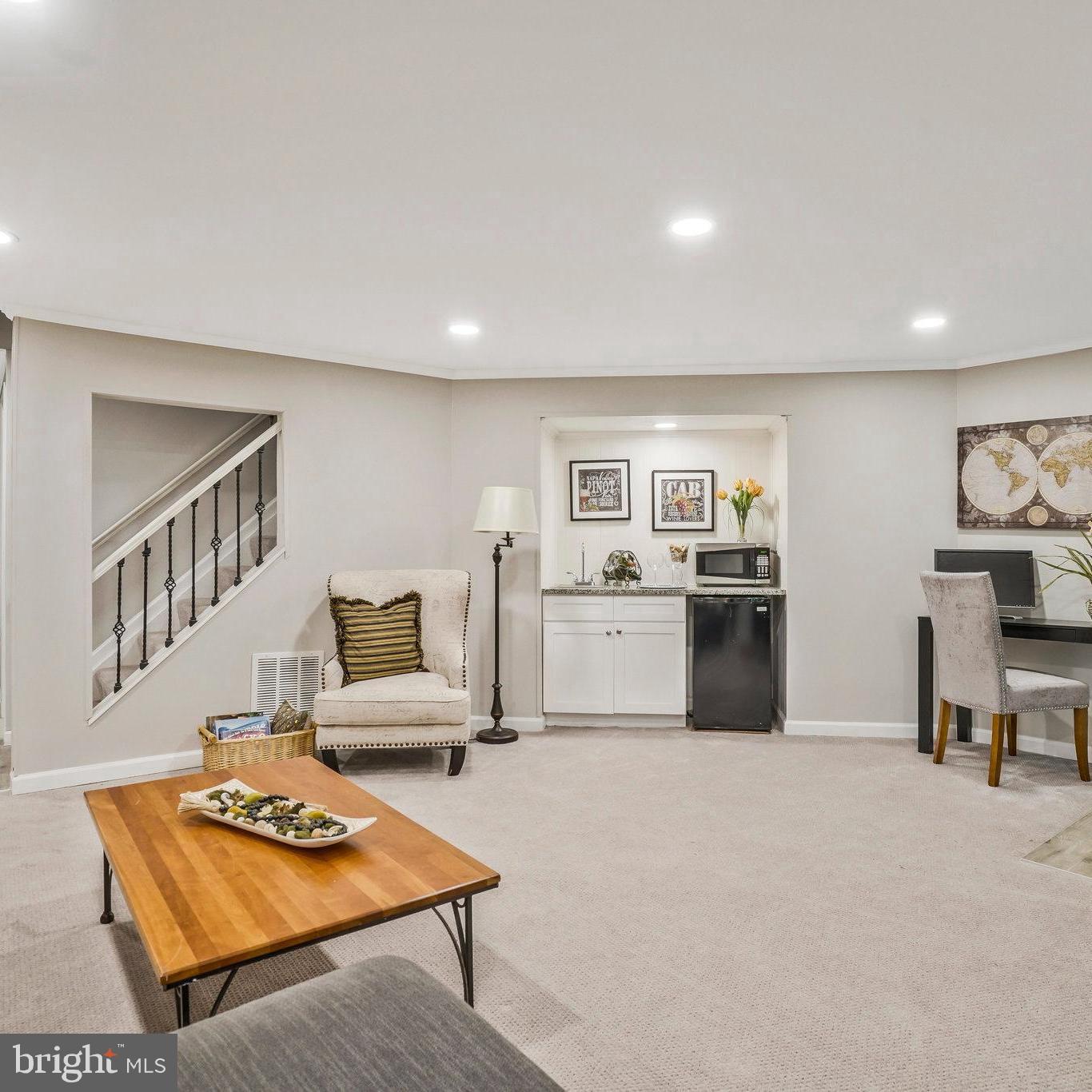 GLENWOOD MANOR - Residential