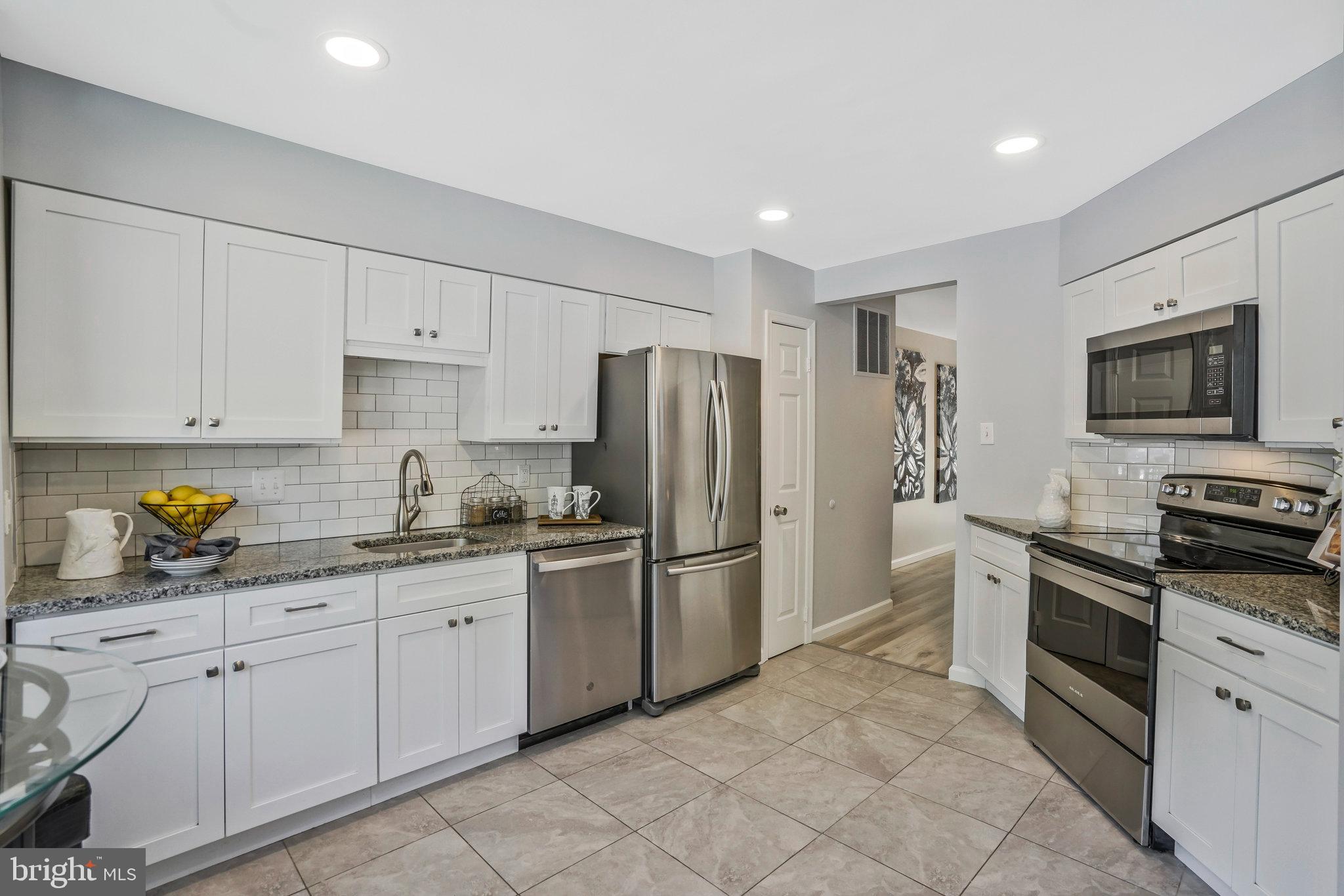 GLENWOOD MANOR - Residential