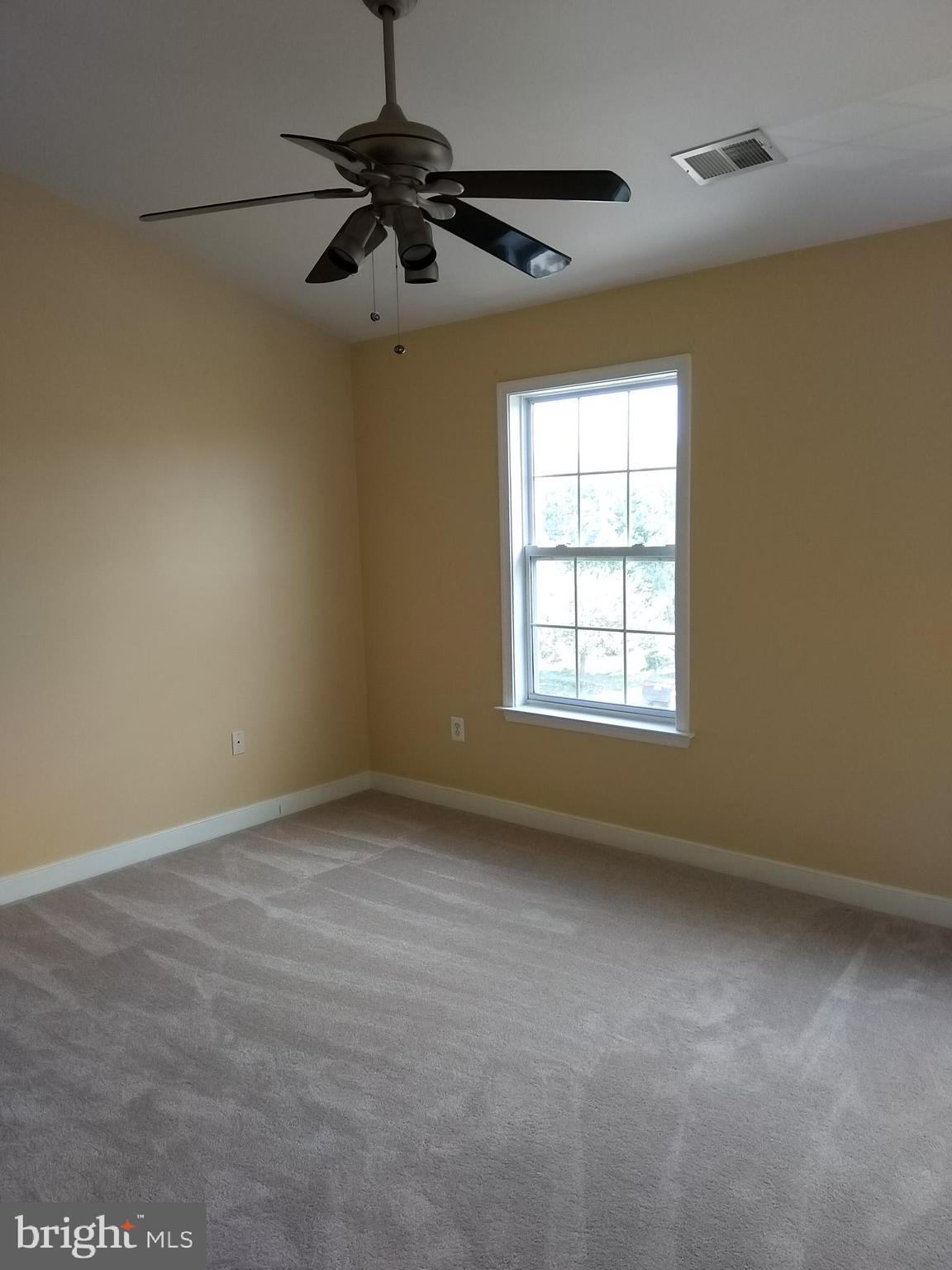 DALE CITY - Residential Lease