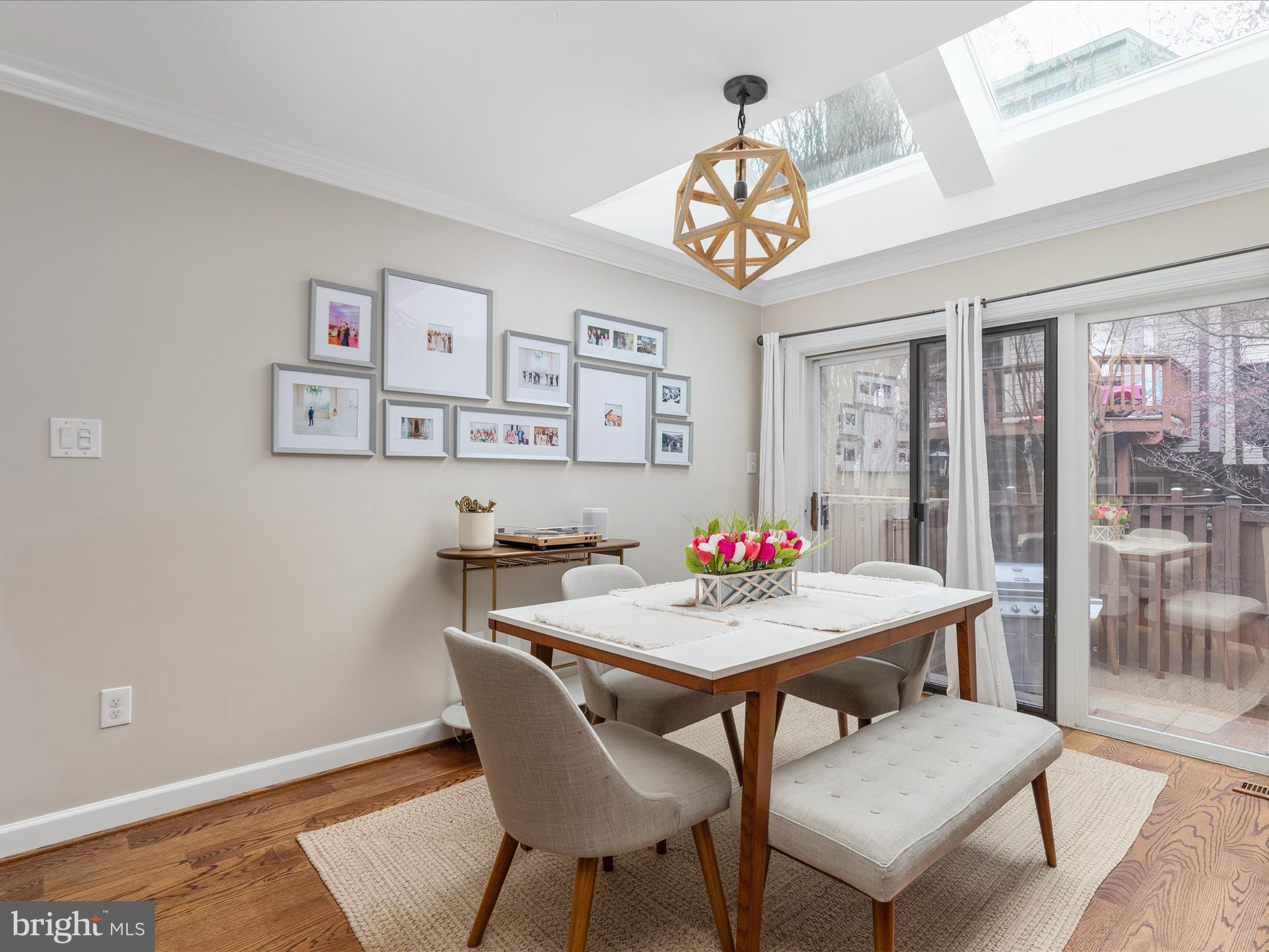 LANDMARK MEWS - Residential