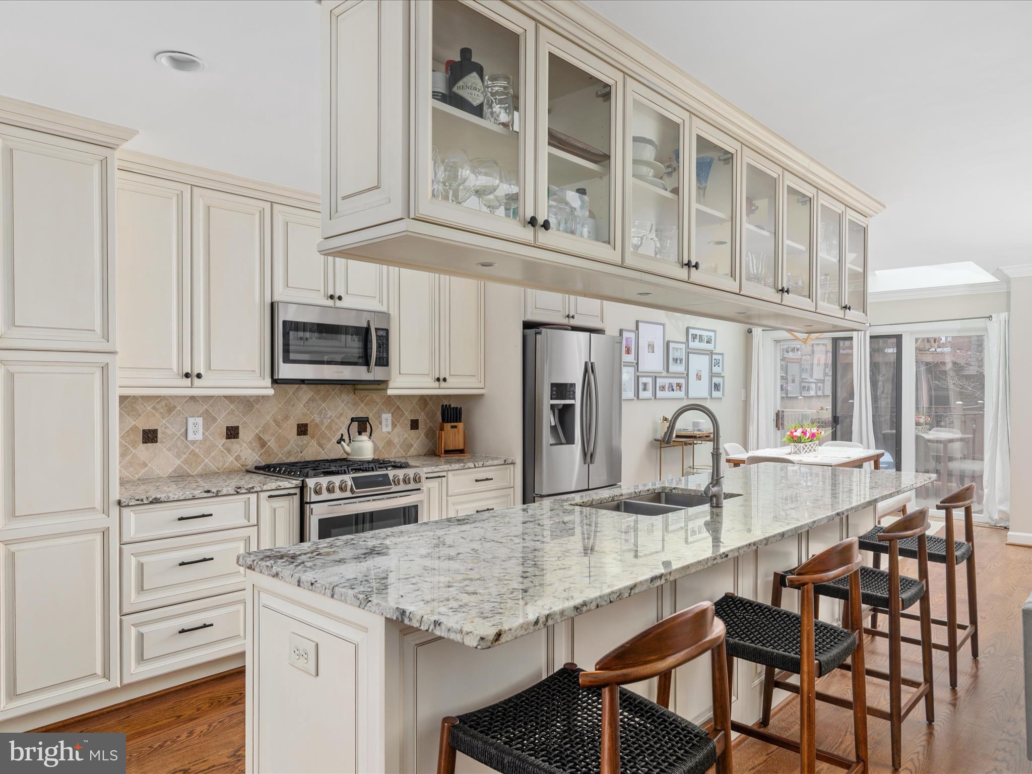 LANDMARK MEWS - Residential