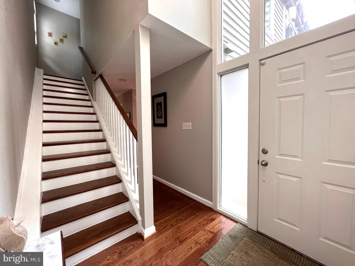 1514 ROUNDLEAF COURT