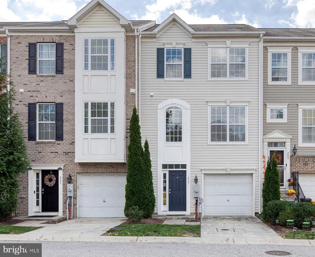 Photo of 227 Truck Farm Drive, GLEN BURNIE, MD 21061 (MLS # MDAA2128052)