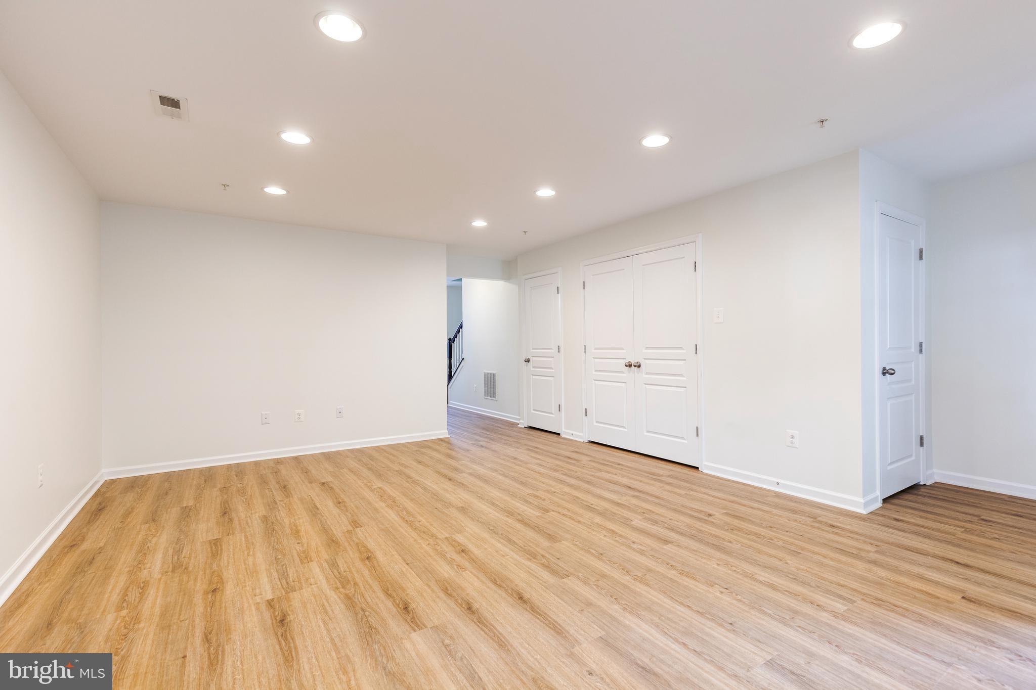 227 TRUCK FARM DRIVE