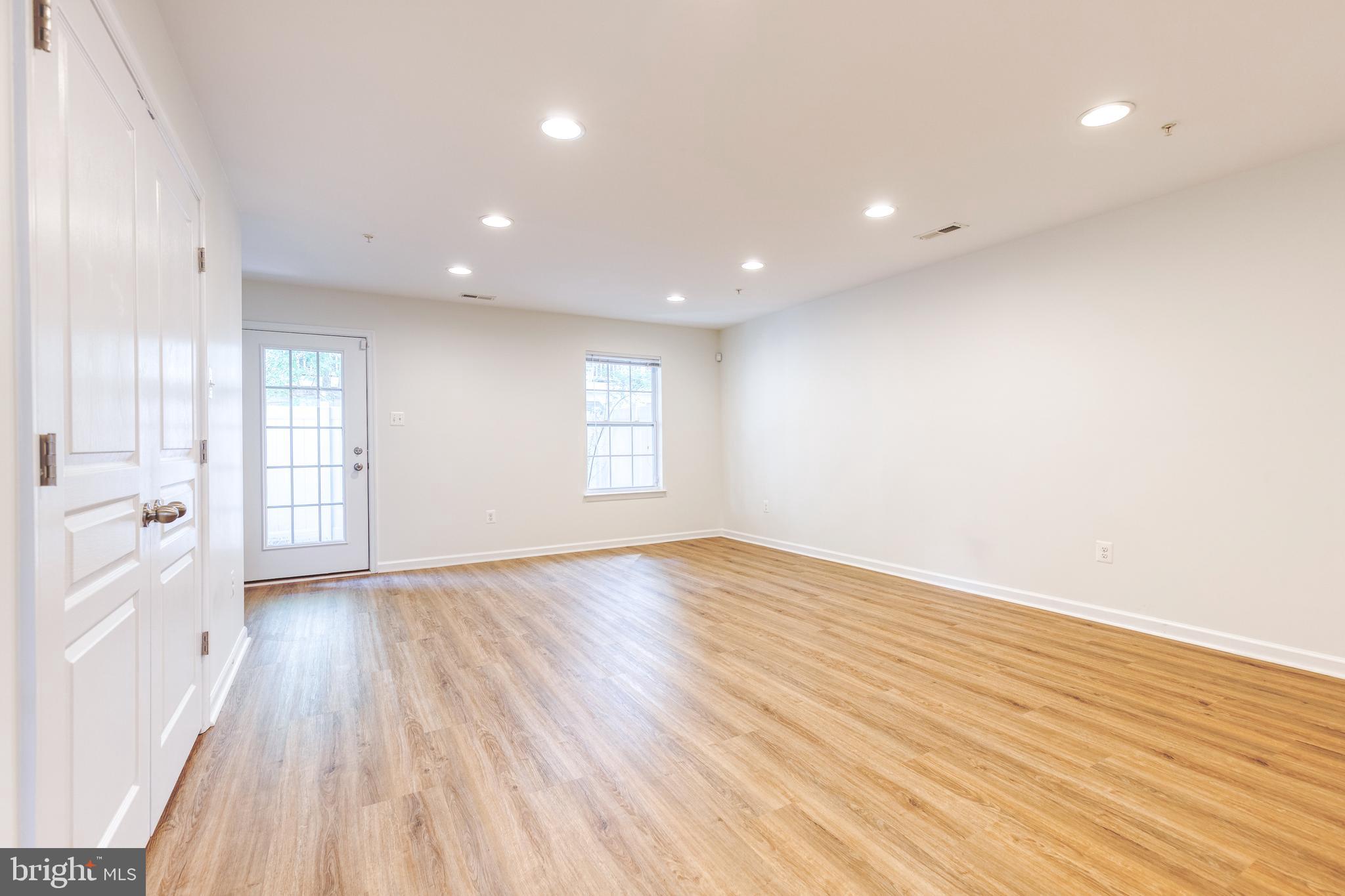 227 TRUCK FARM DRIVE