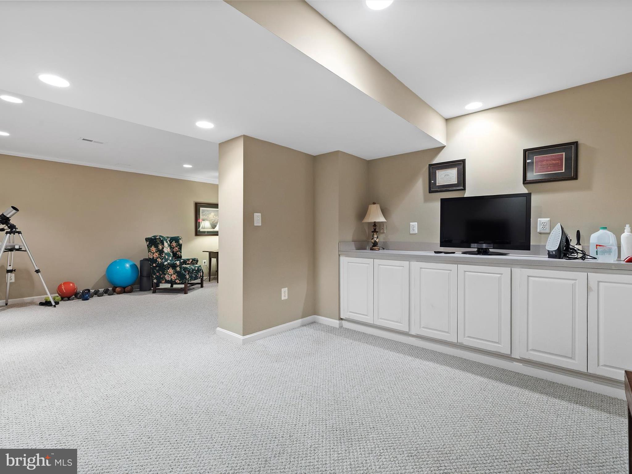 CHASEWOOD RUN - Residential