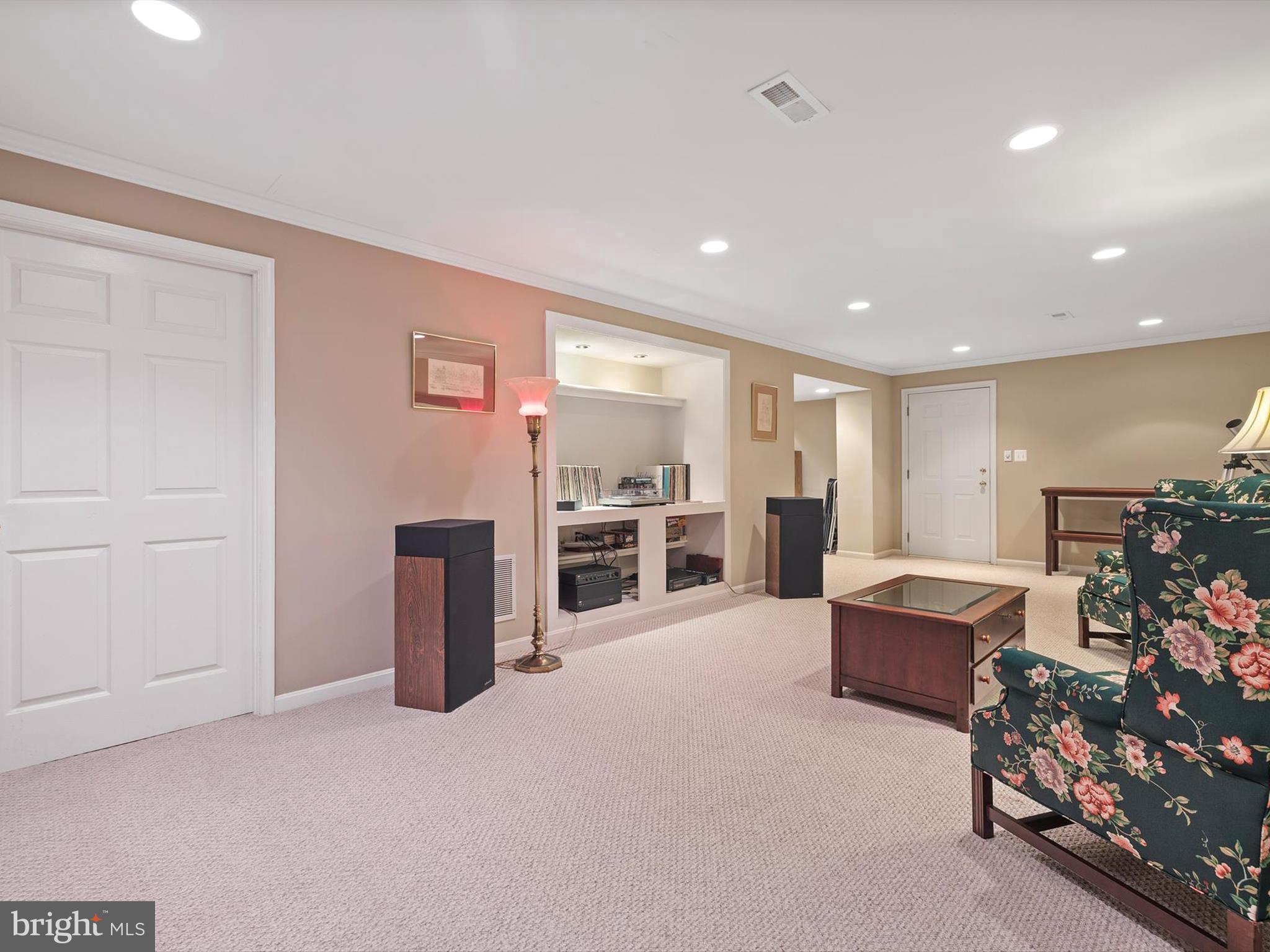 CHASEWOOD RUN - Residential