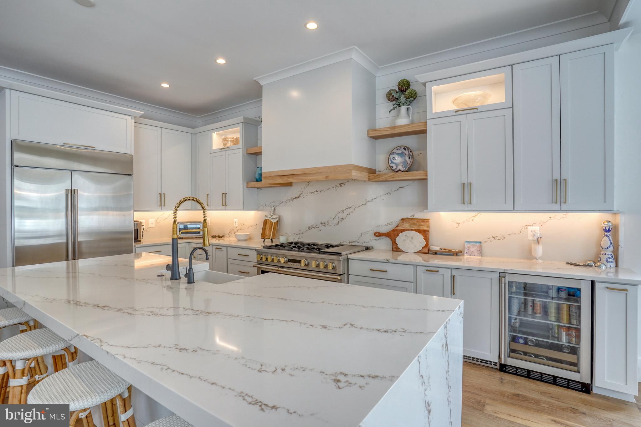 FISHERS COVE - Residential