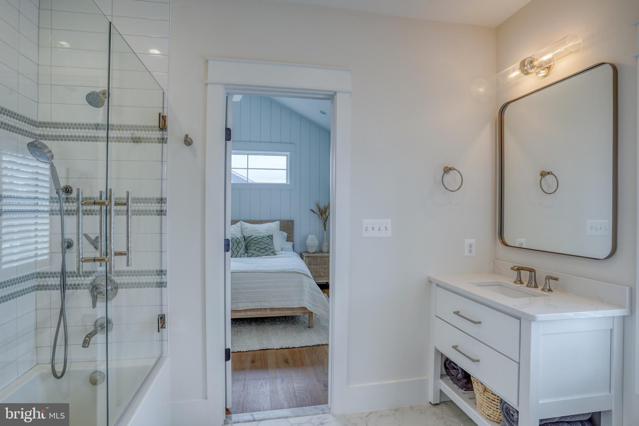 FISHERS COVE - Residential