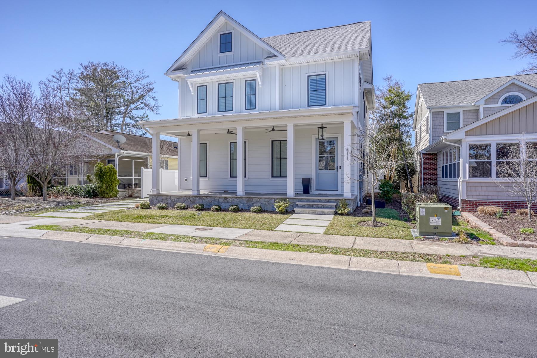 FISHERS COVE - Residential