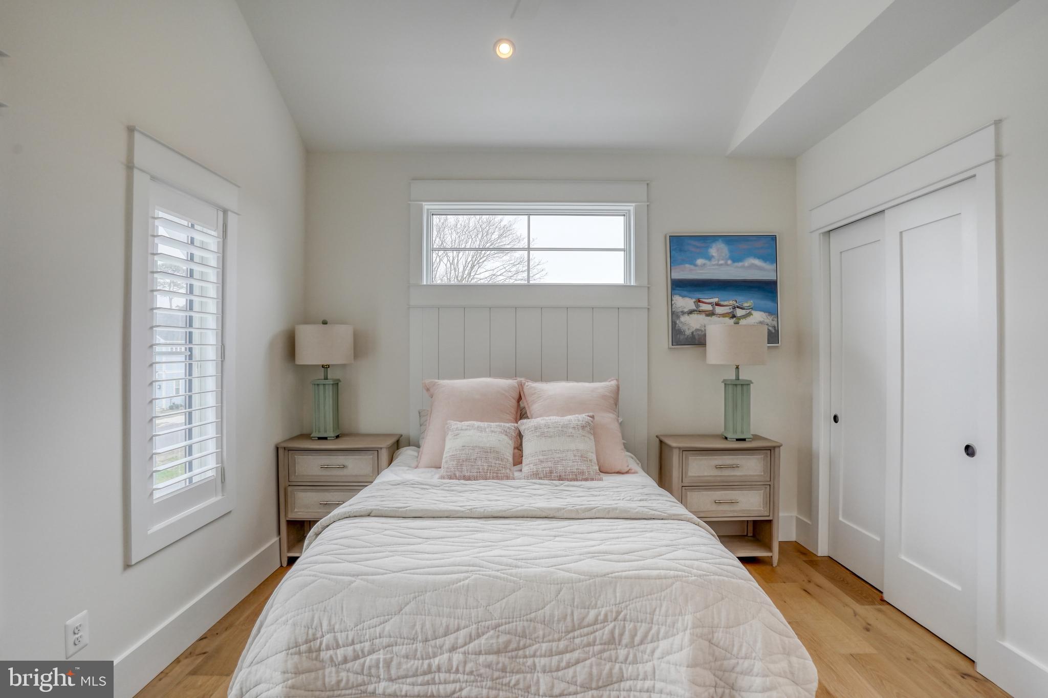 FISHERS COVE - Residential