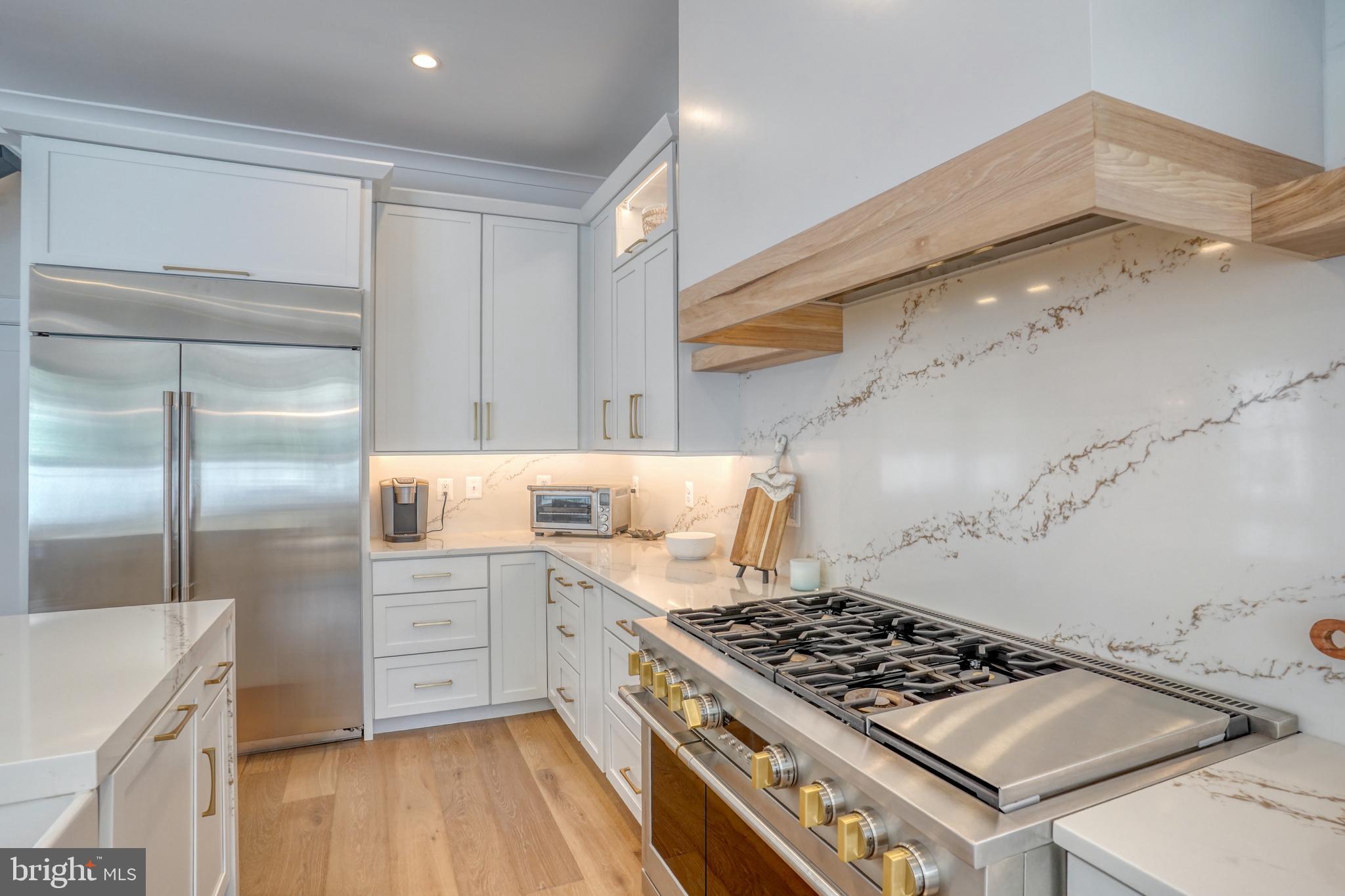 FISHERS COVE - Residential