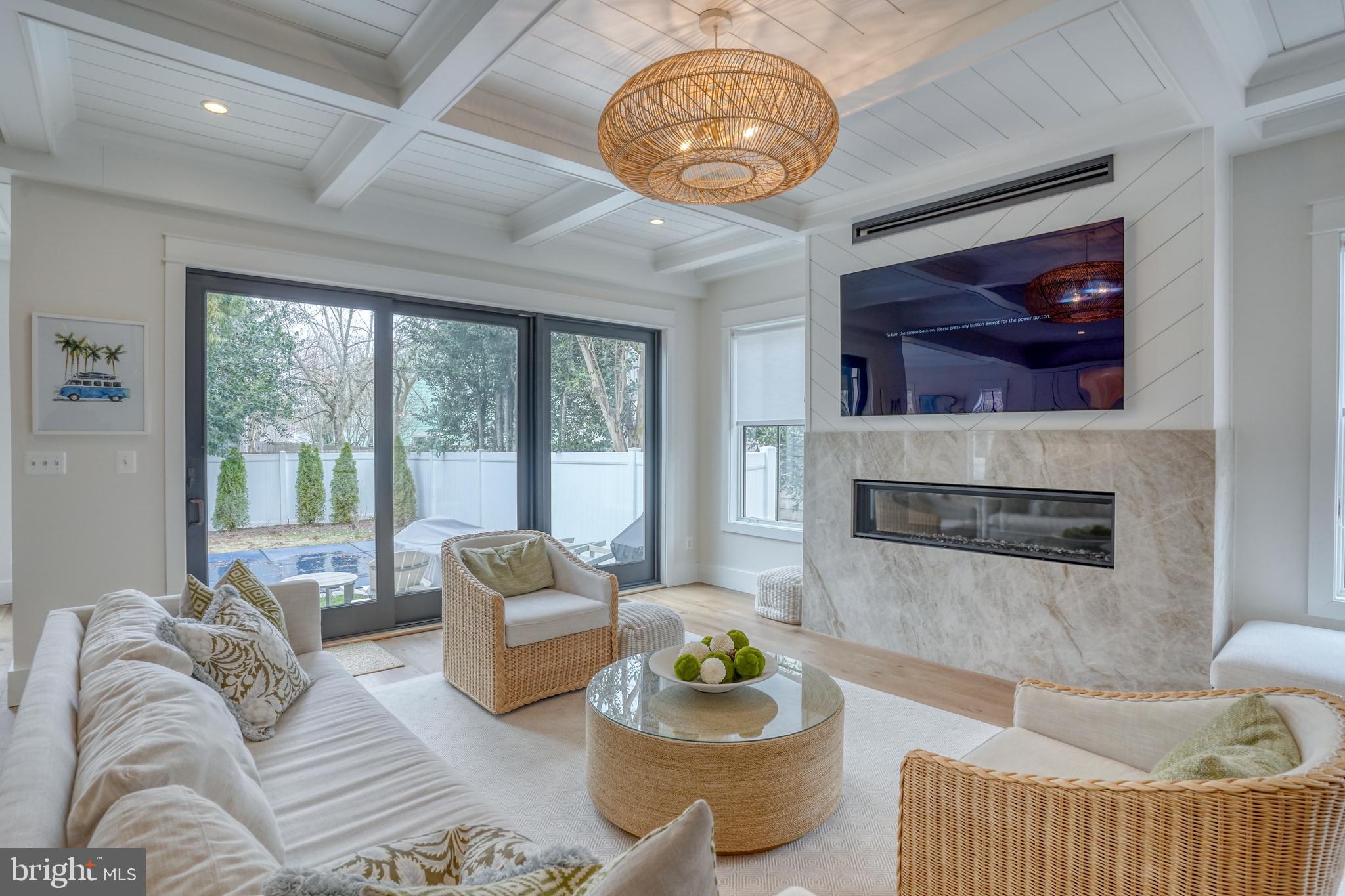 FISHERS COVE - Residential