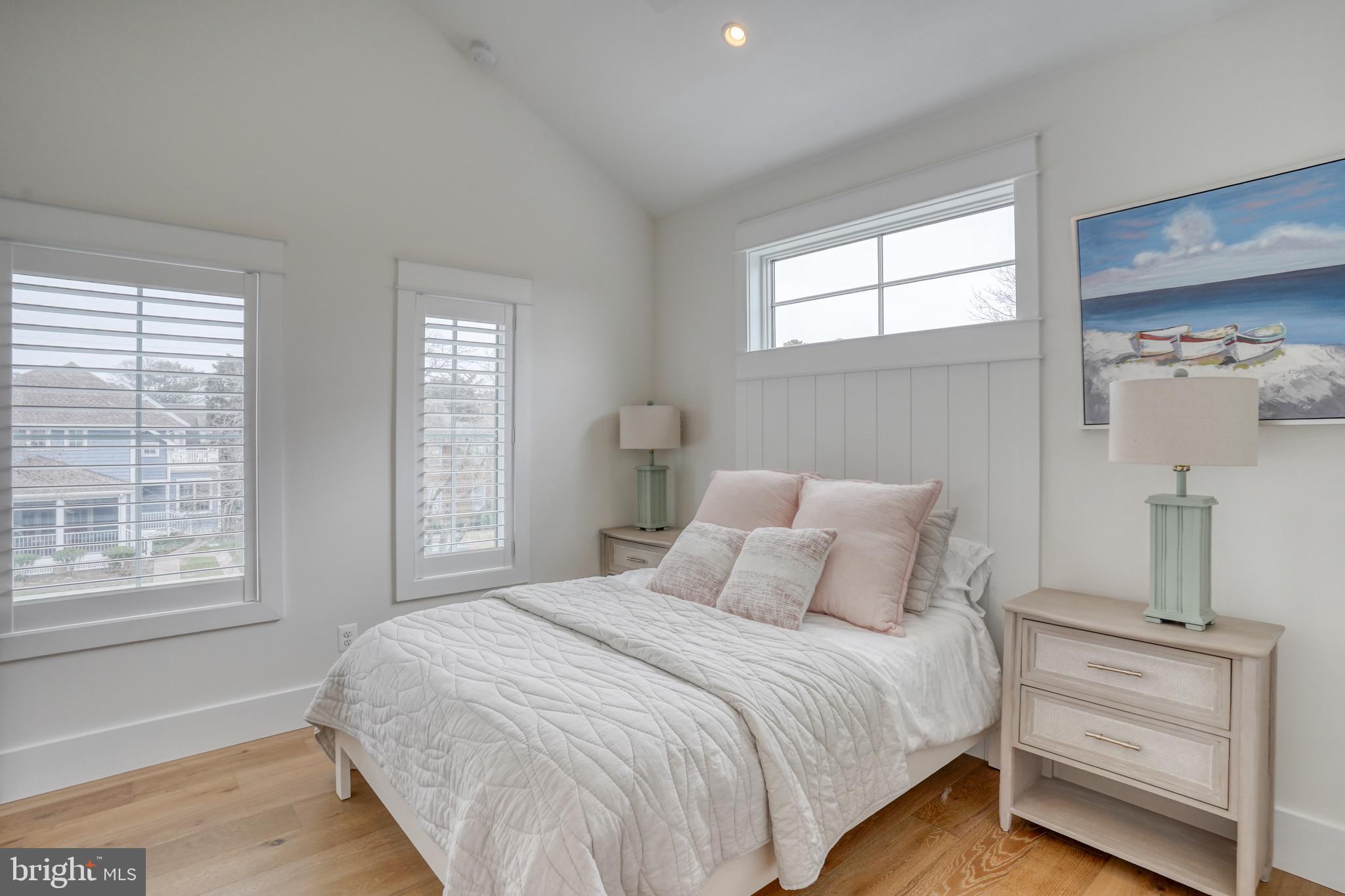 FISHERS COVE - Residential