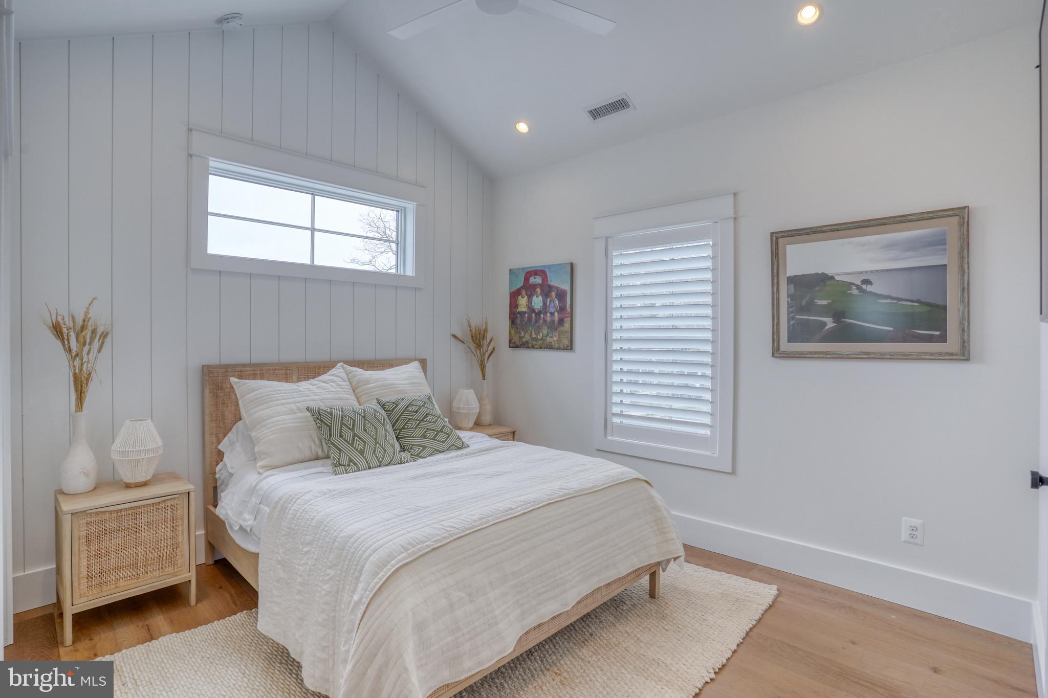 FISHERS COVE - Residential