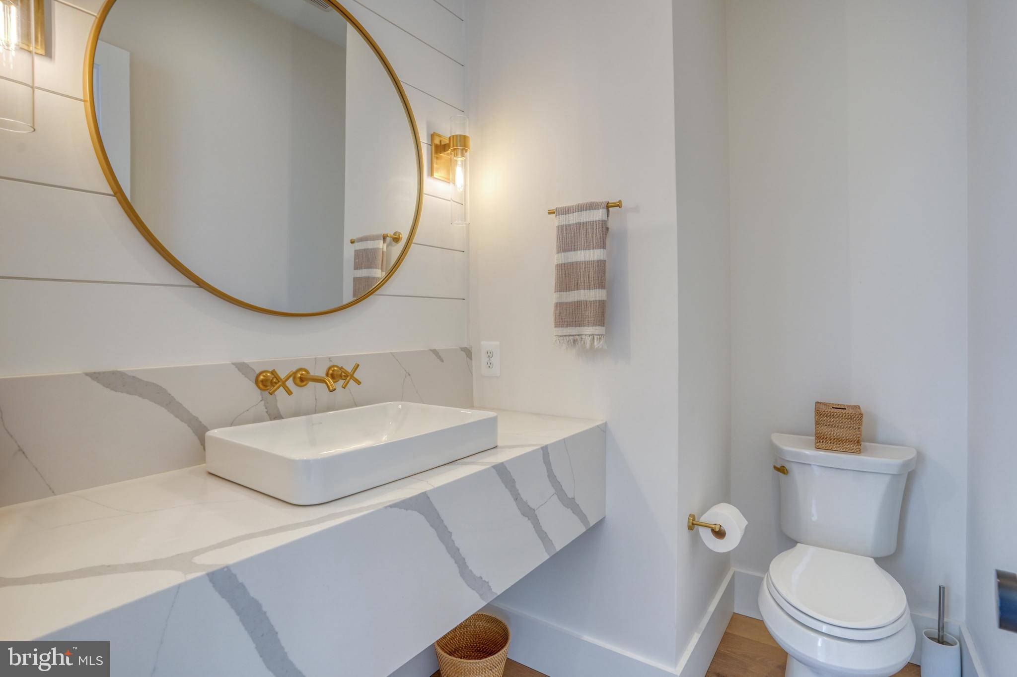 FISHERS COVE - Residential