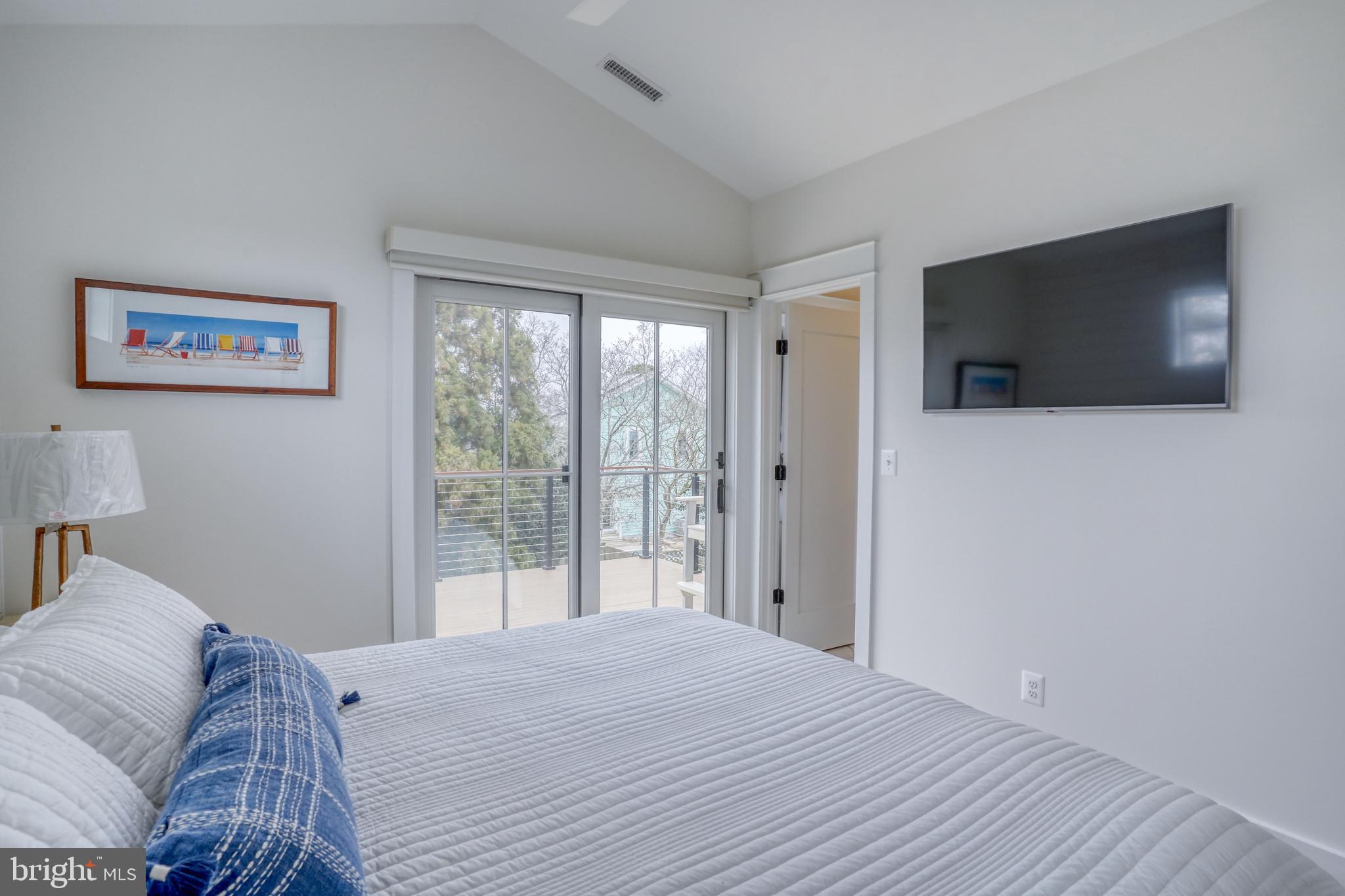 FISHERS COVE - Residential