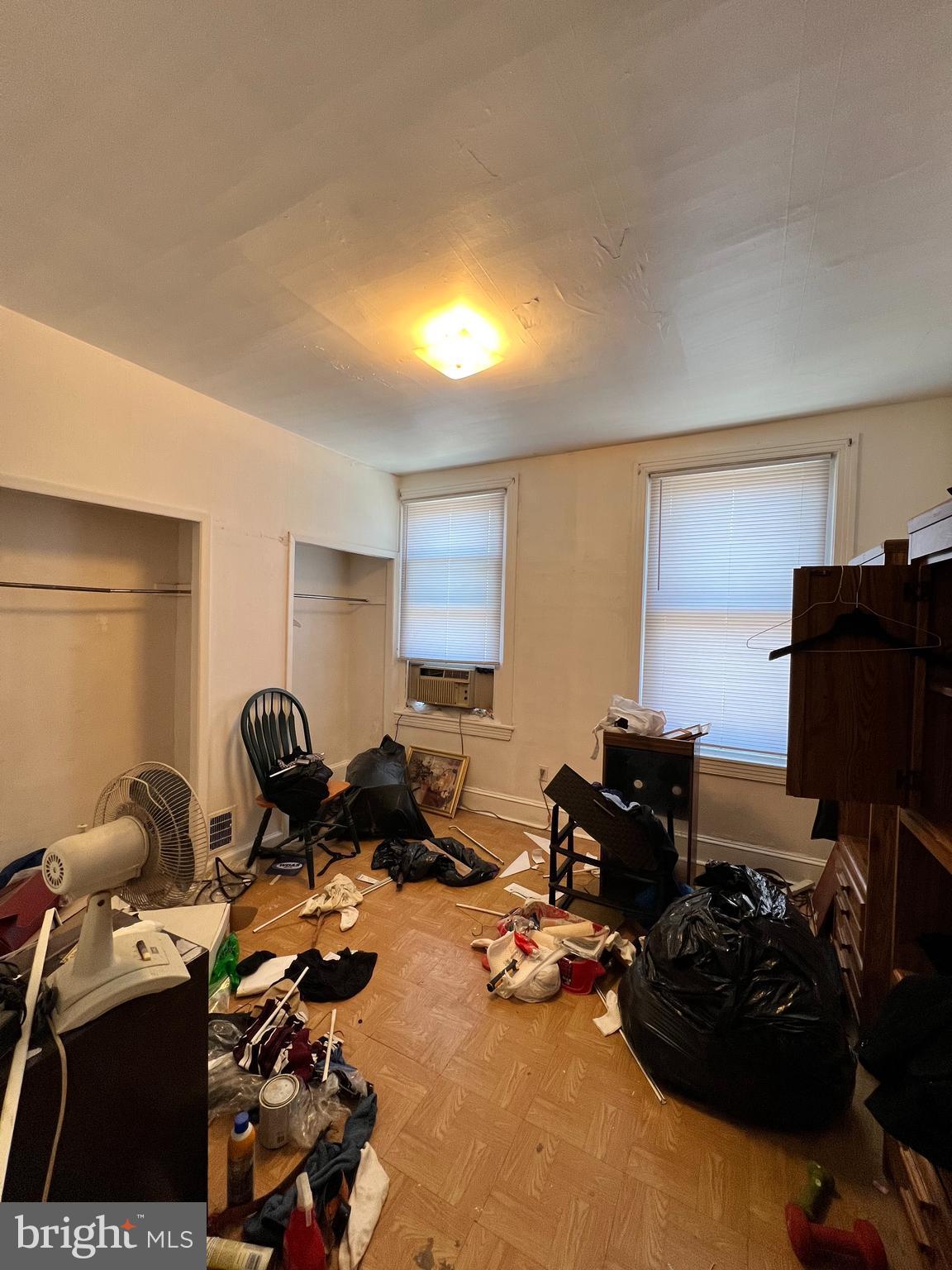 STRAWBERRY MANSION - Residential