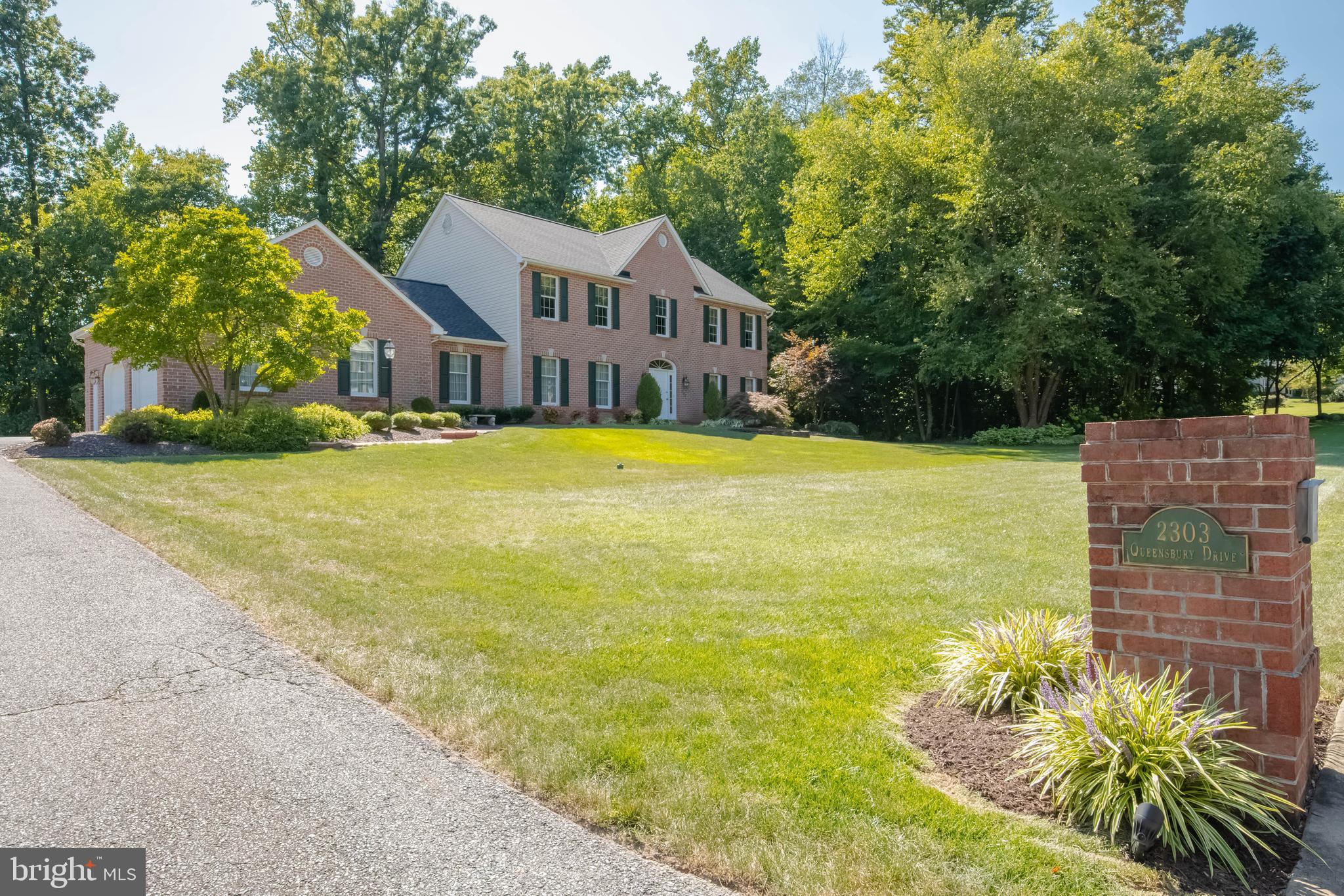 WOODCREST - Residential