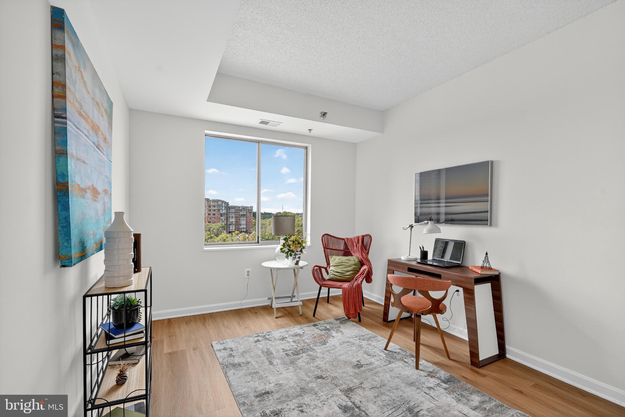 TURNBERRY COURTS AT LEIS - Residential