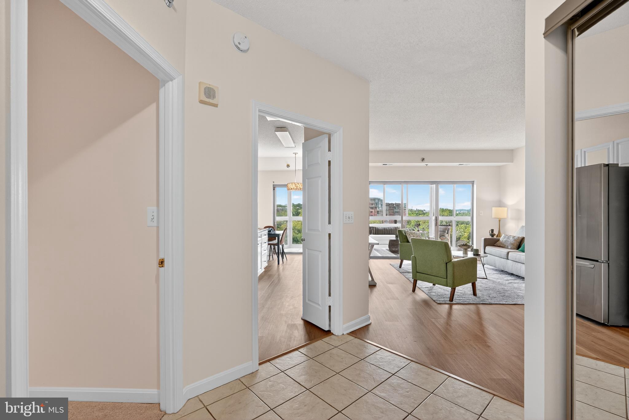 TURNBERRY COURTS AT LEIS - Residential