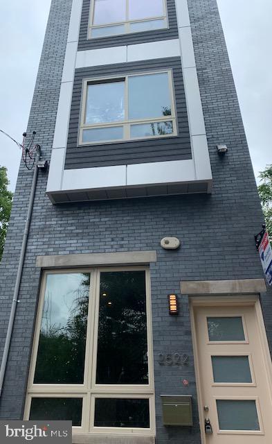 POINT BREEZE - Residential