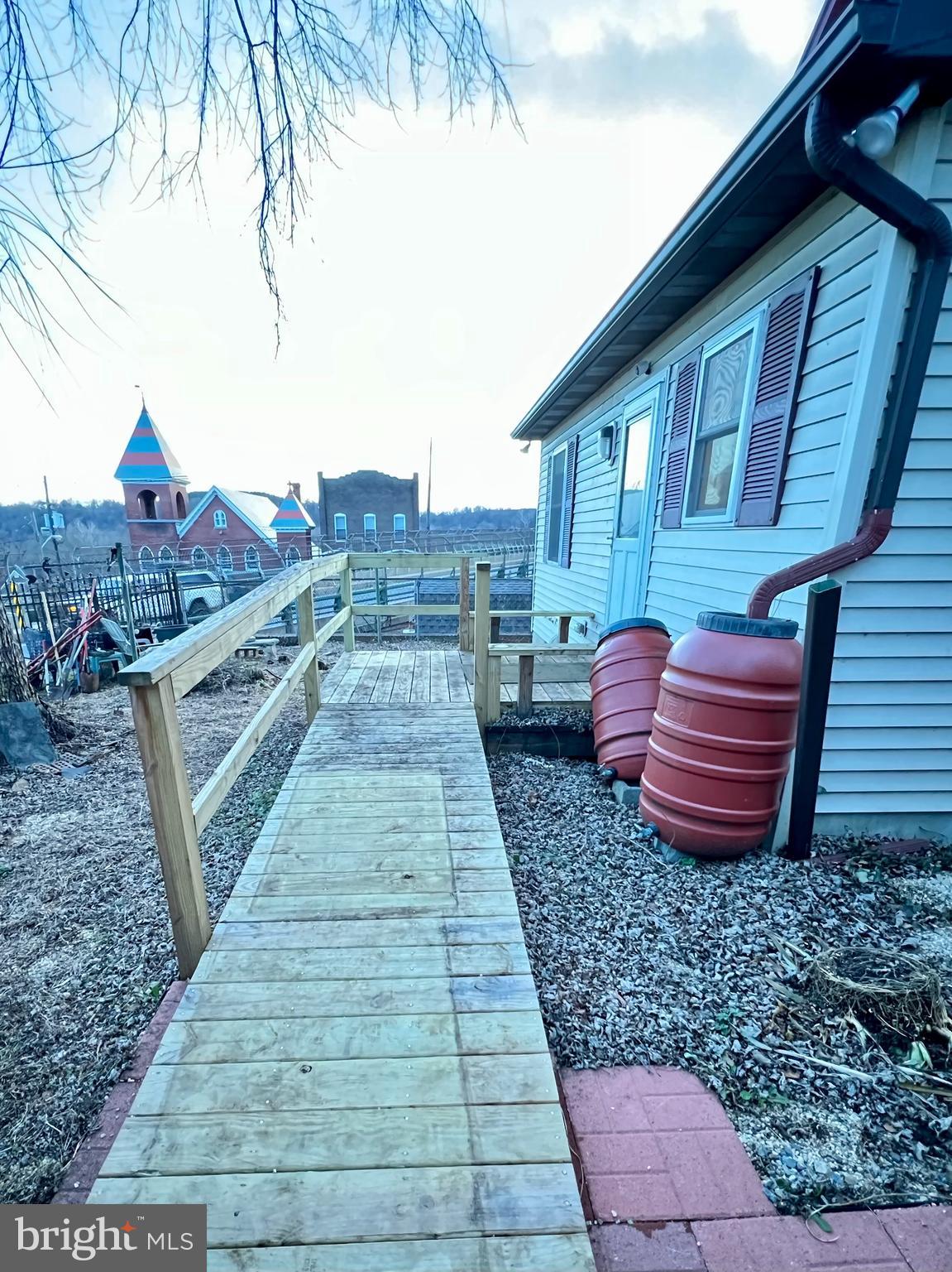 BRUNSWICK - Residential