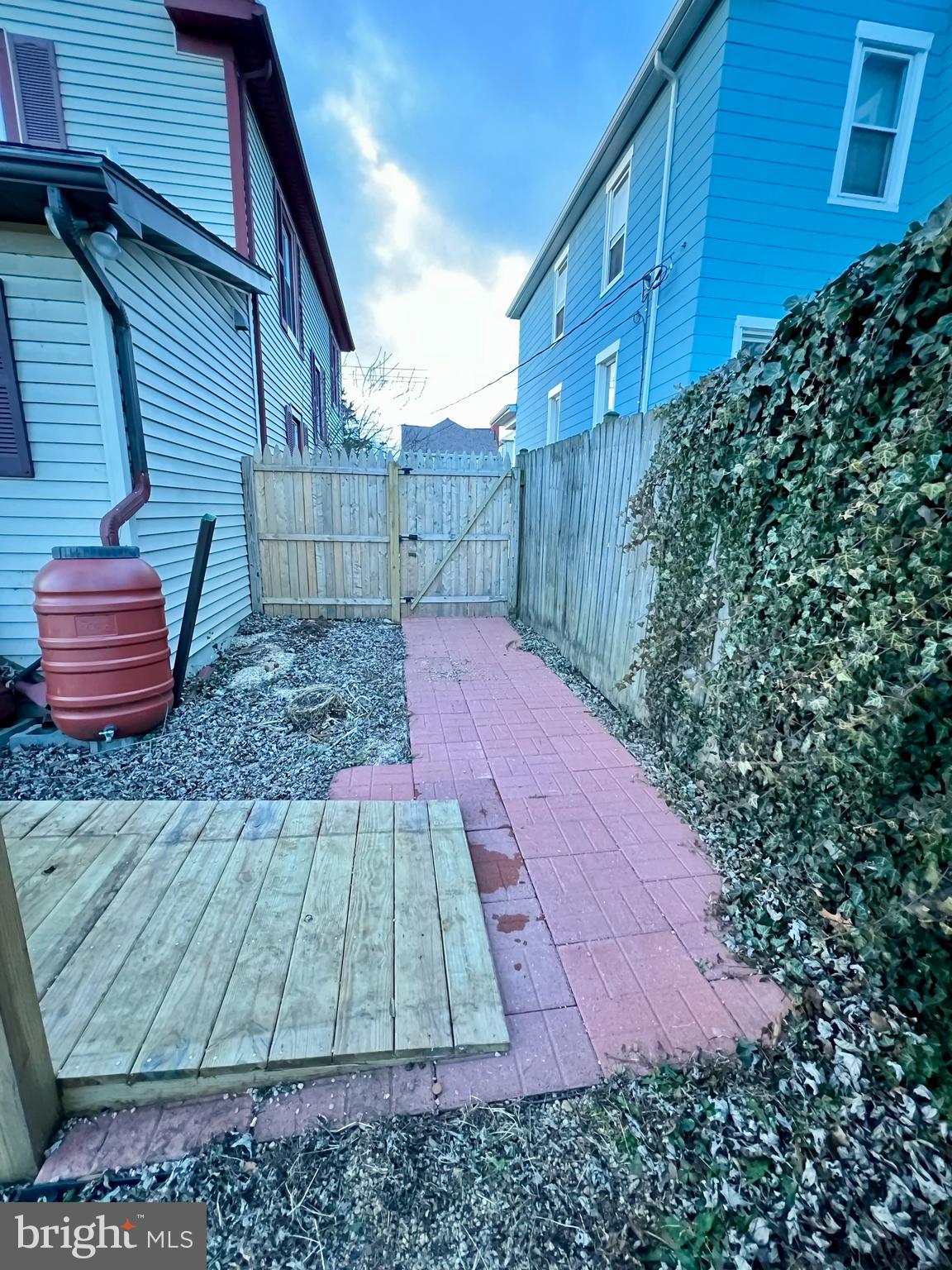 BRUNSWICK - Residential