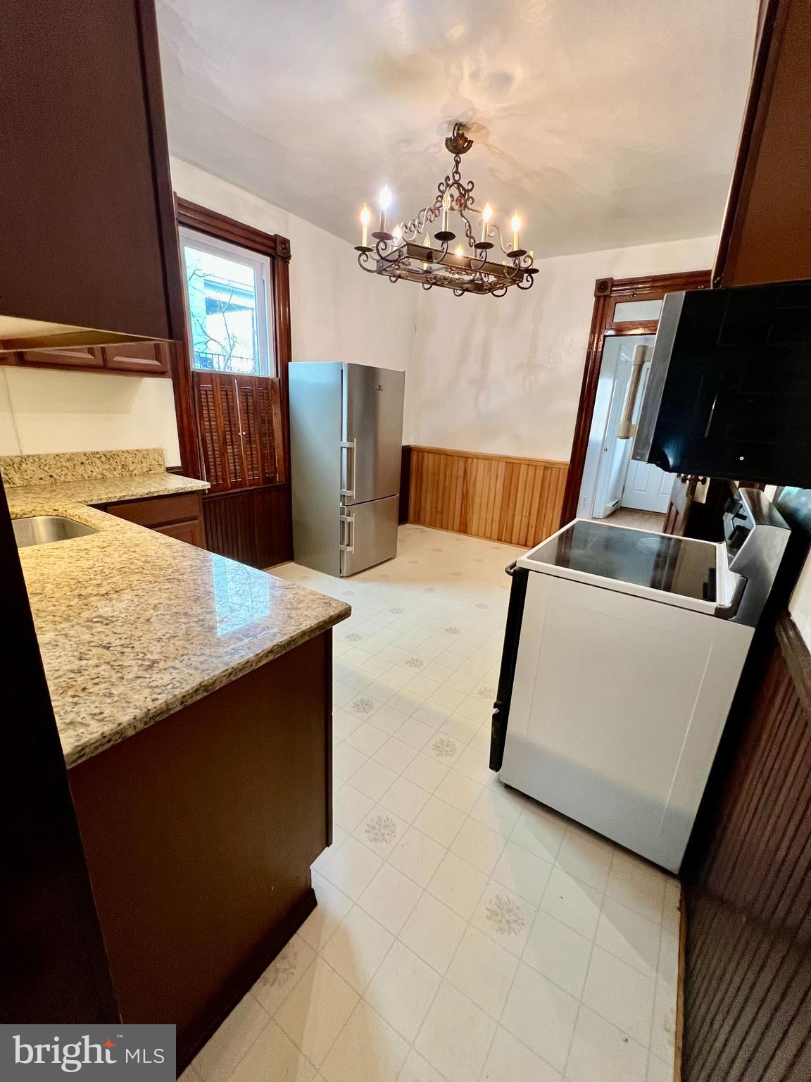 BRUNSWICK - Residential