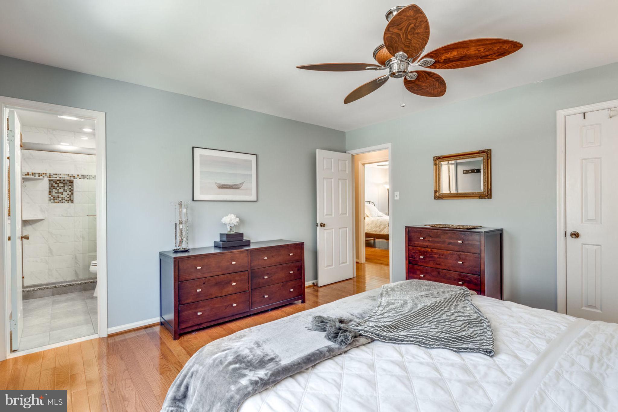 CHANTILLY HIGHLANDS - Residential