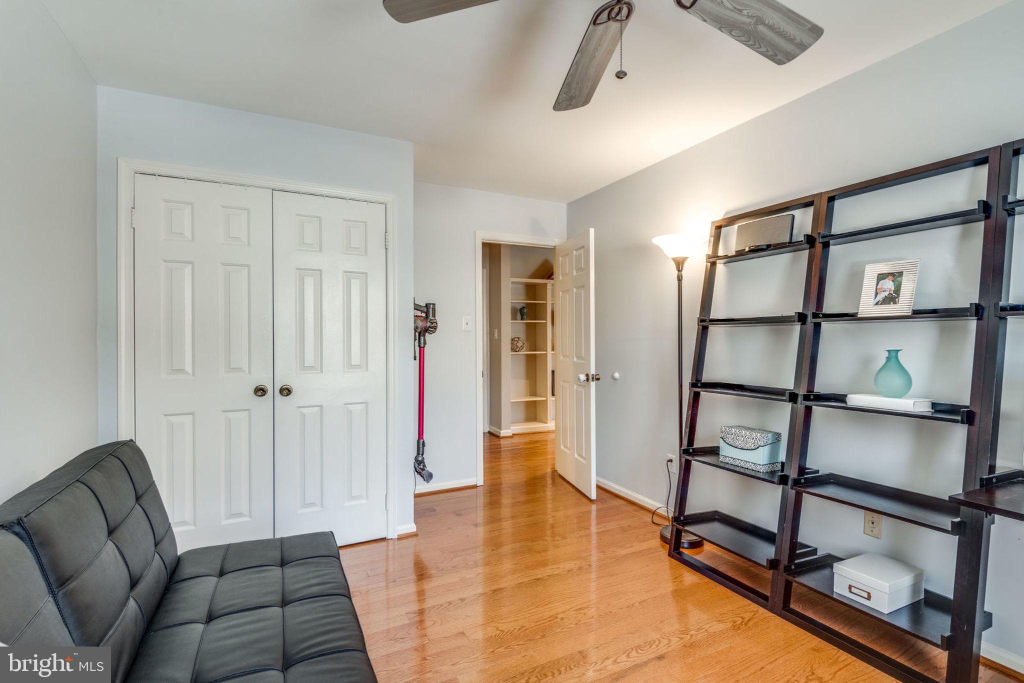 CHANTILLY HIGHLANDS - Residential