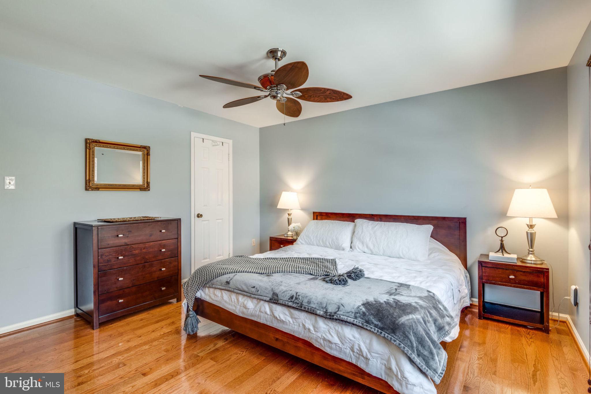 CHANTILLY HIGHLANDS - Residential