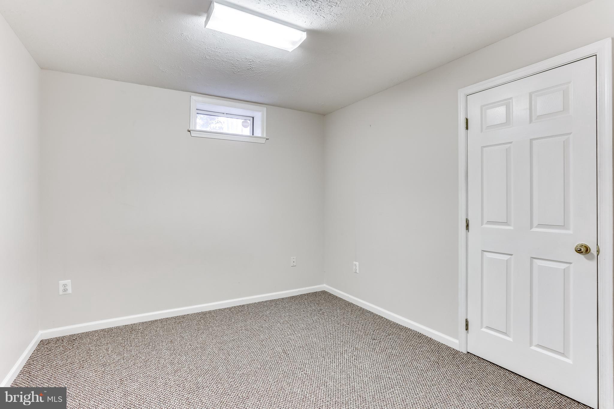 SPRING RIDGE - Residential