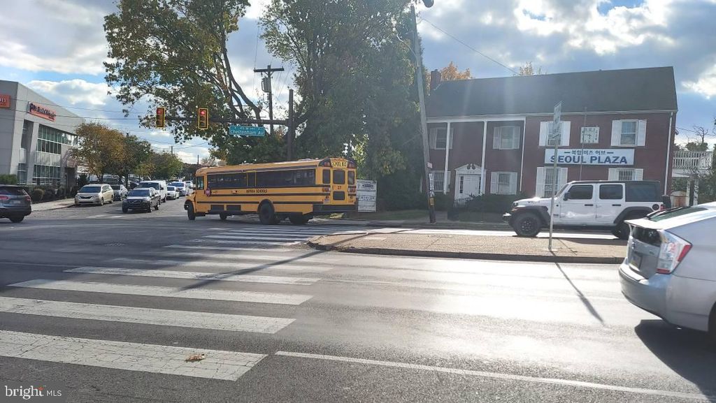 Photo of 500 W Cheltenham Avenue #3RD FLOOR, PHILADELPHIA, PA 19126 (MLS # PAPH2584618)