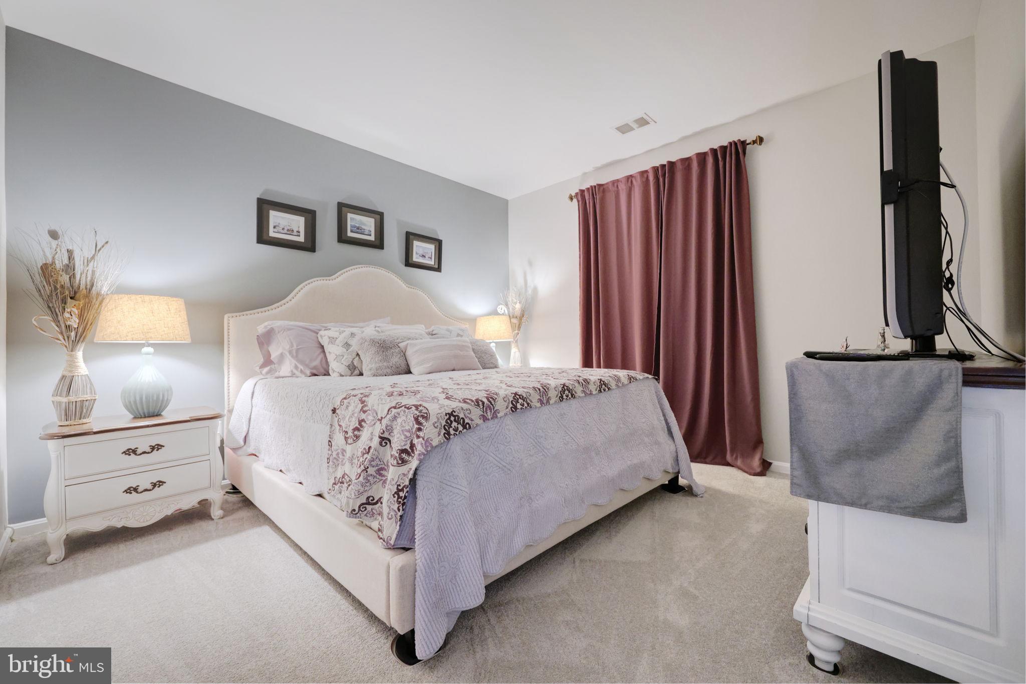 WOODMORE TOWNE CENTRE - Residential