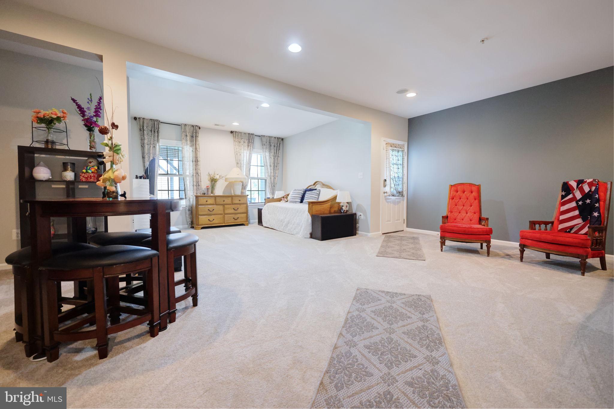 WOODMORE TOWNE CENTRE - Residential