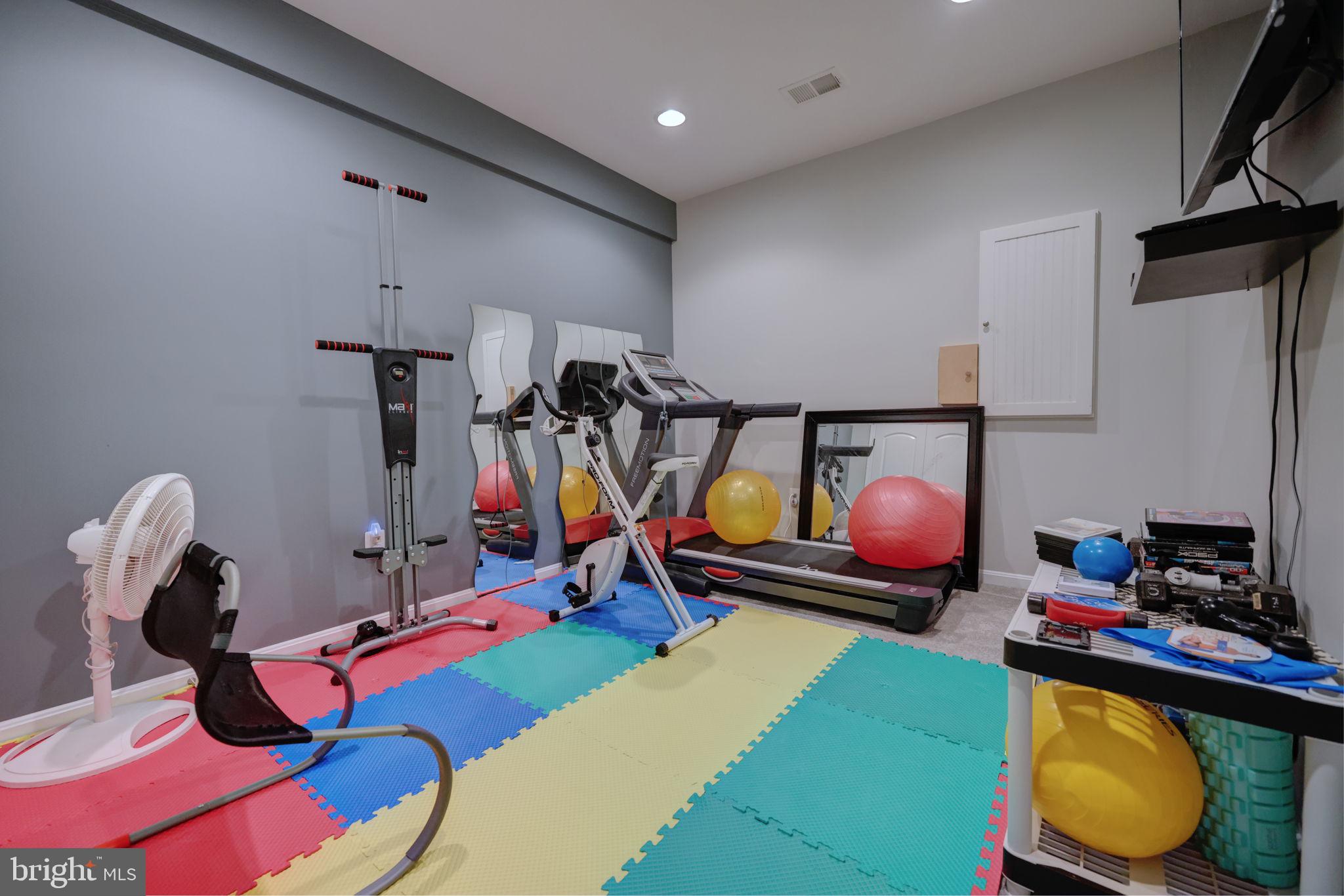 WOODMORE TOWNE CENTRE - Residential