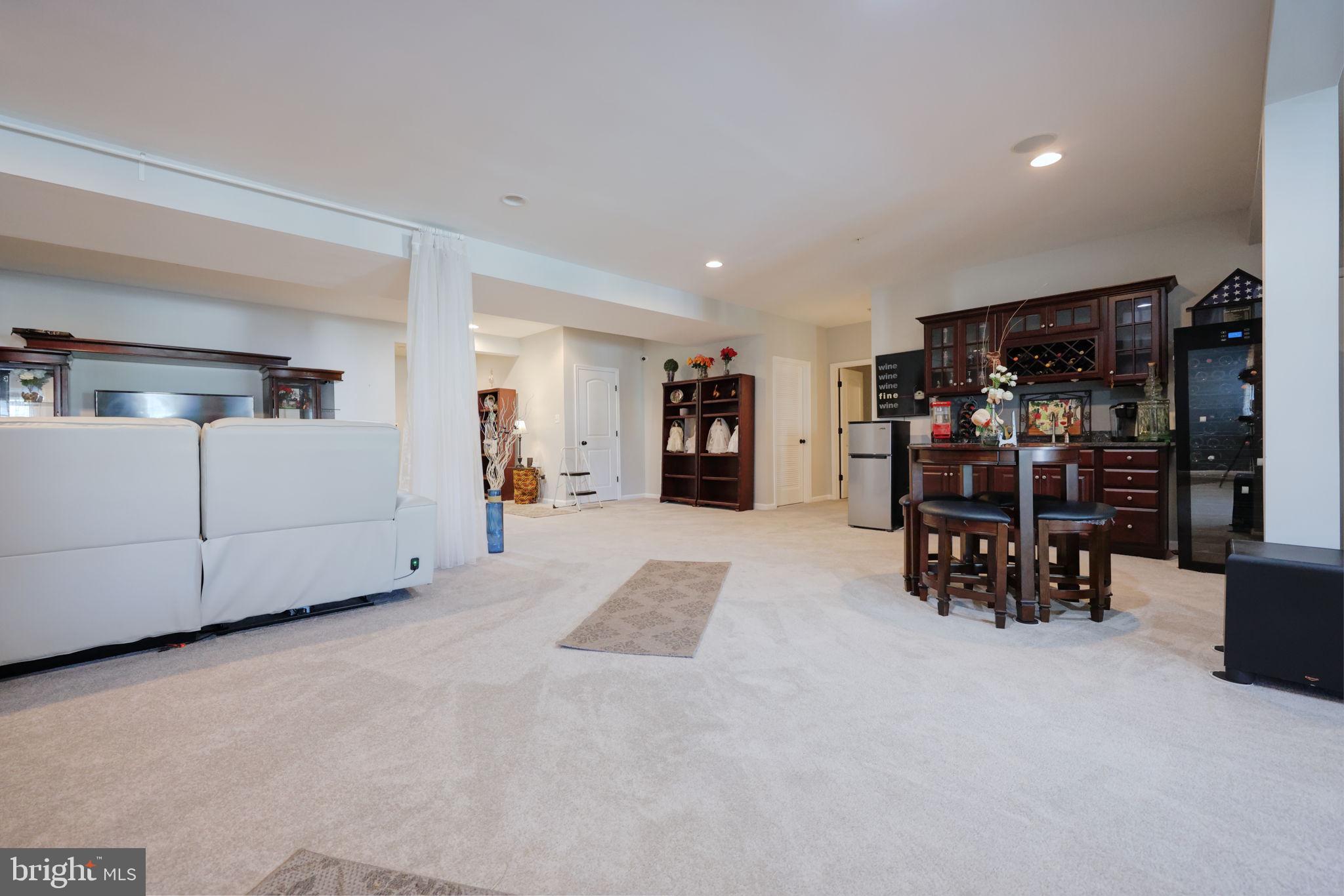 WOODMORE TOWNE CENTRE - Residential