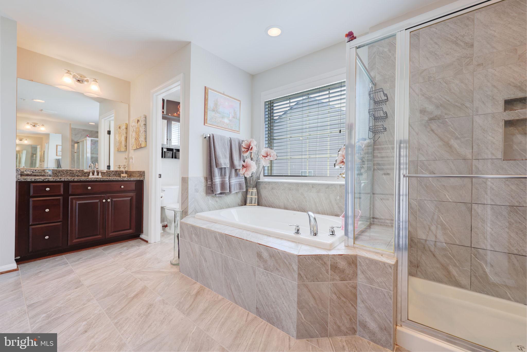 WOODMORE TOWNE CENTRE - Residential