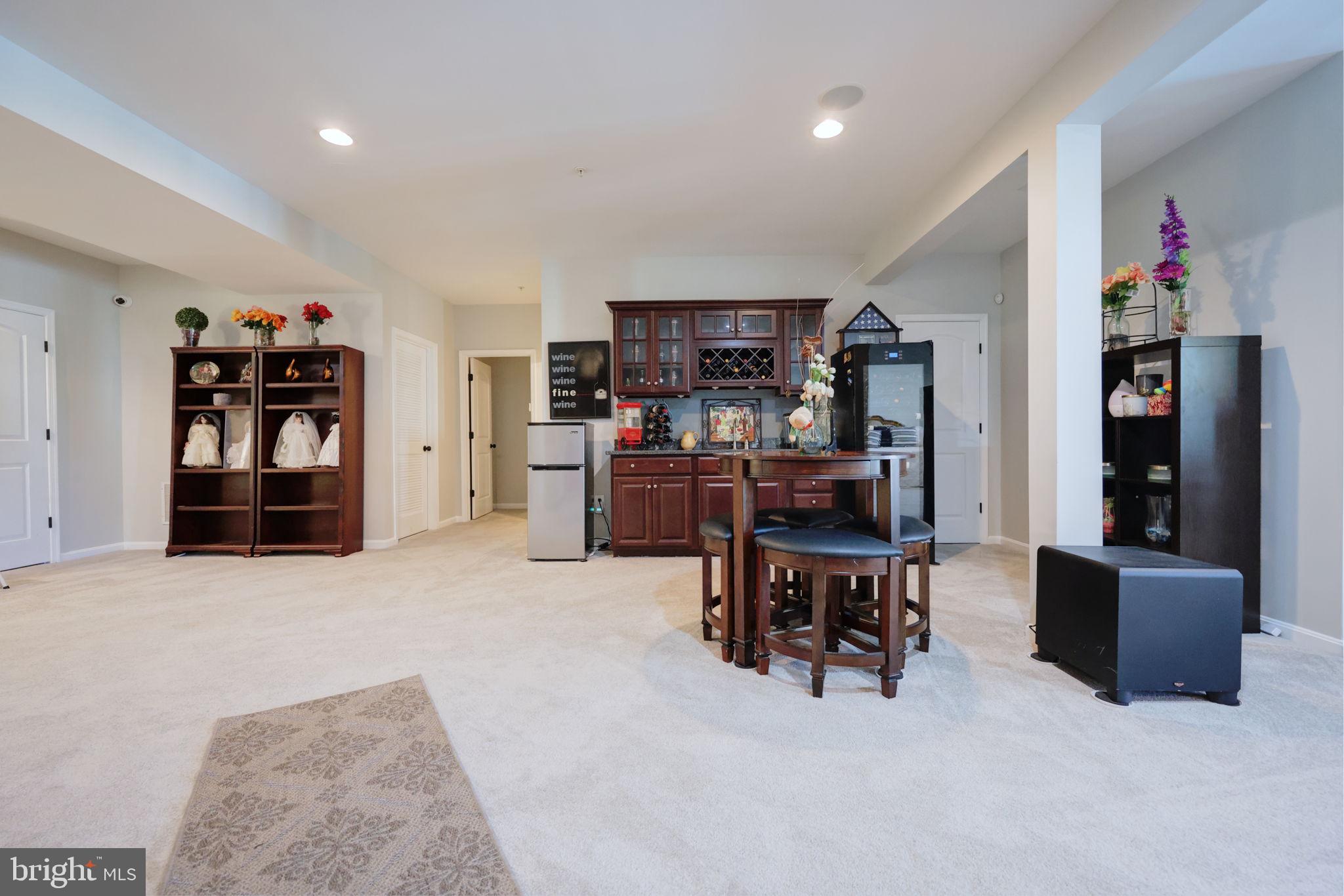 WOODMORE TOWNE CENTRE - Residential