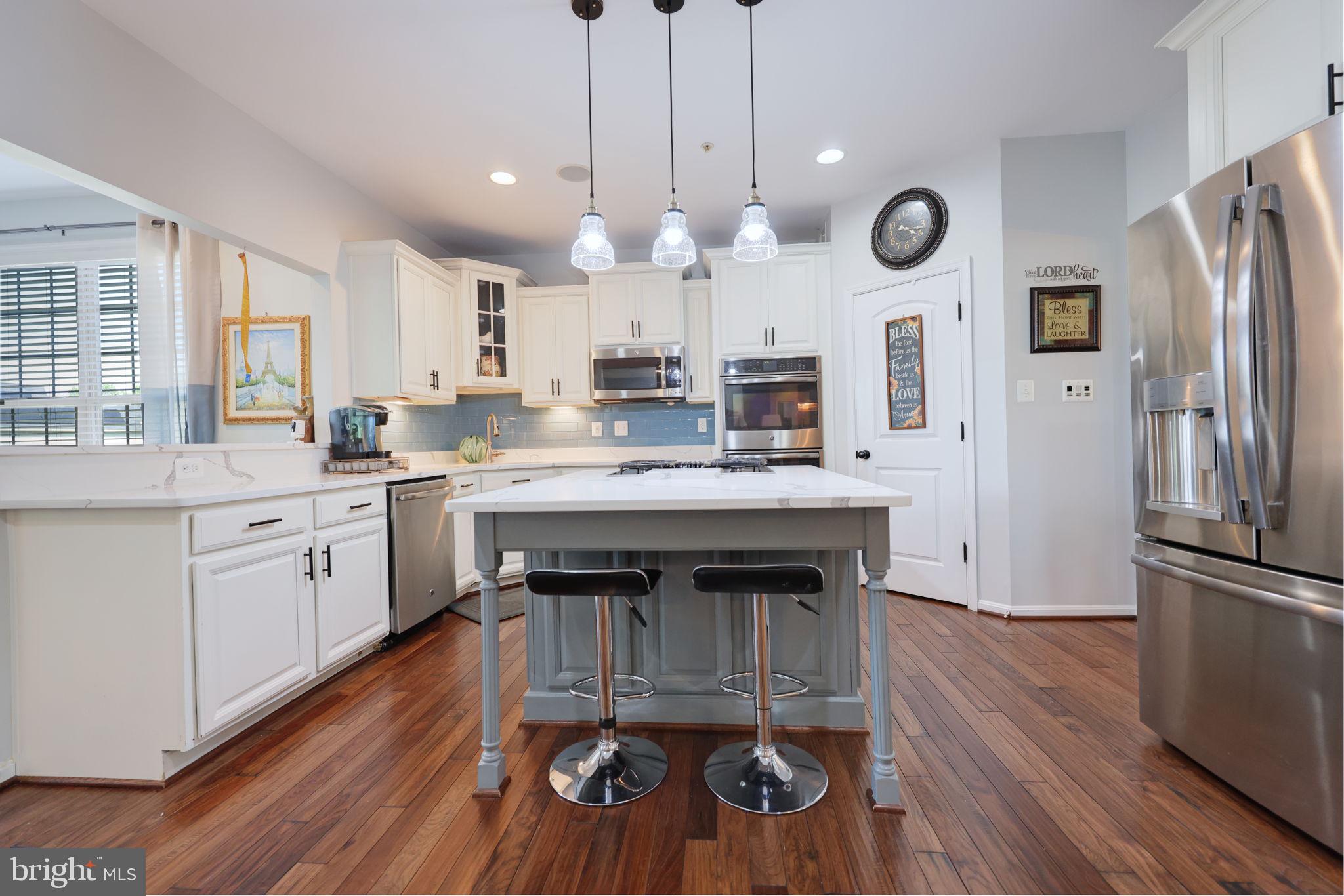 WOODMORE TOWNE CENTRE - Residential